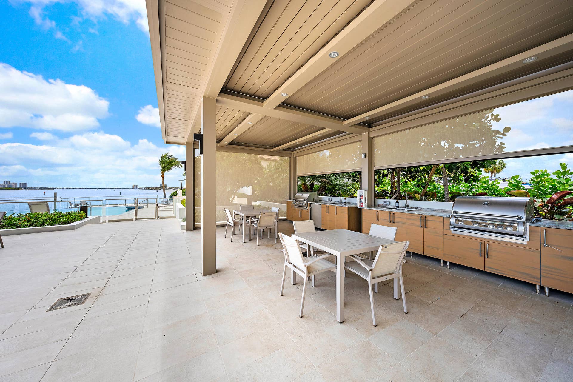 100 Lakeshore Drive, #354, North Palm Beach, FL 33408 Intracoastal Pool Deck