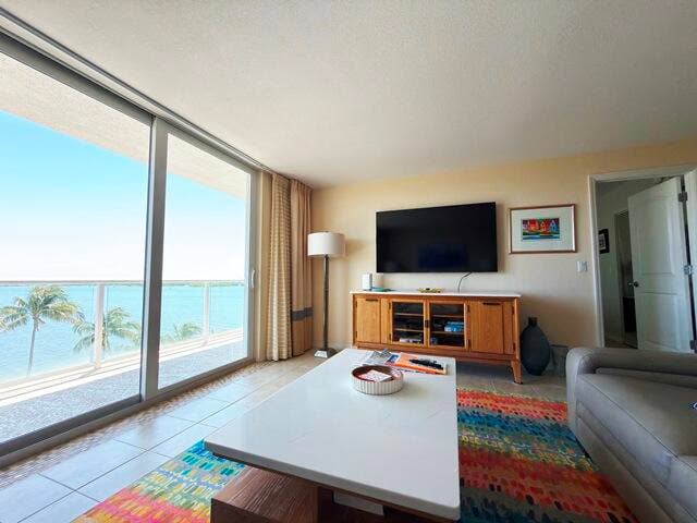 2560 S Ocean Boulevard, #603, Palm Beach, Palm Beach, FL 33480 Living Area