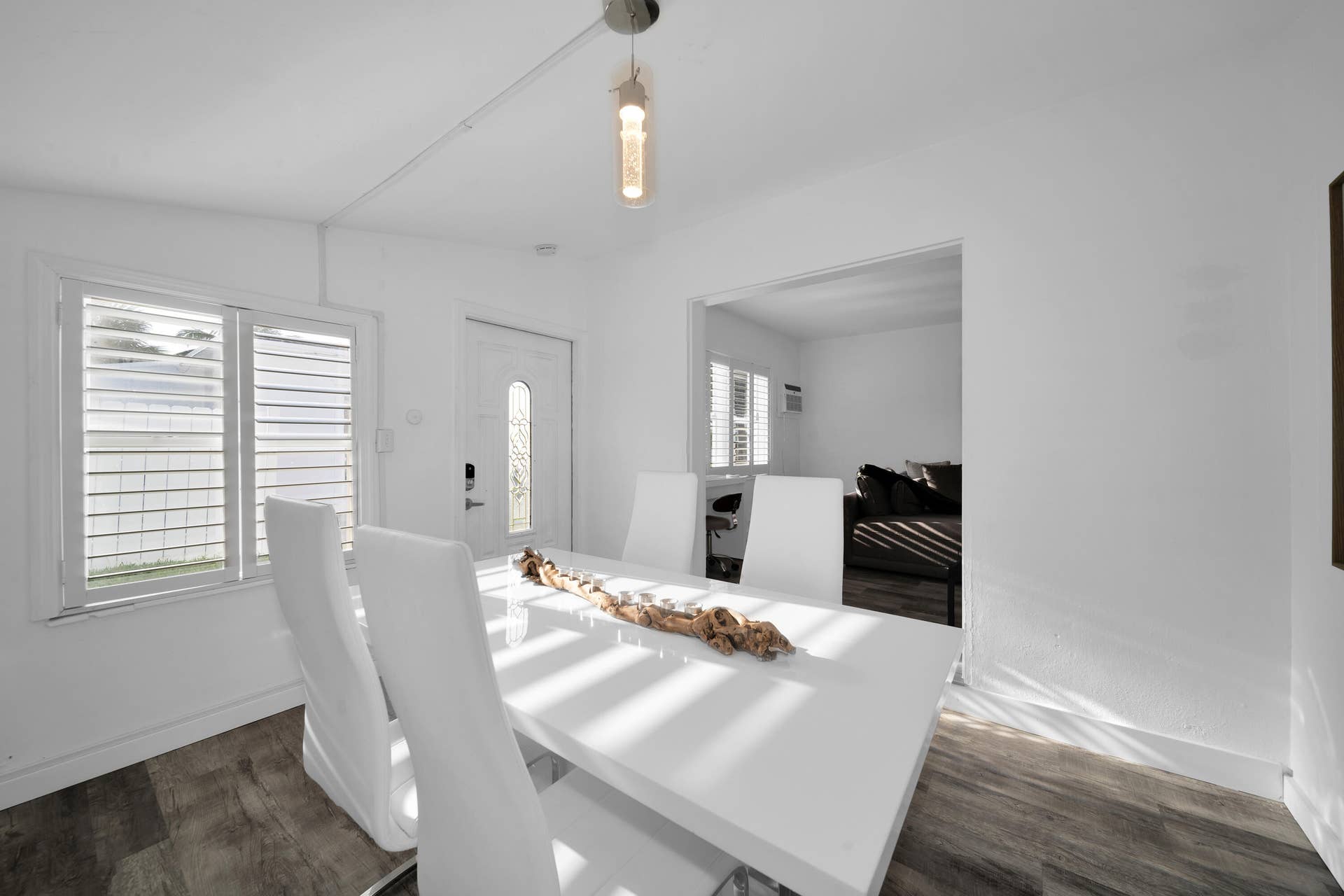 2317 dining