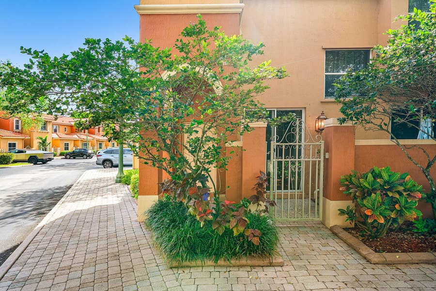 Property photo for 2280 Anchor Court, #2606, Dania Beach, FL