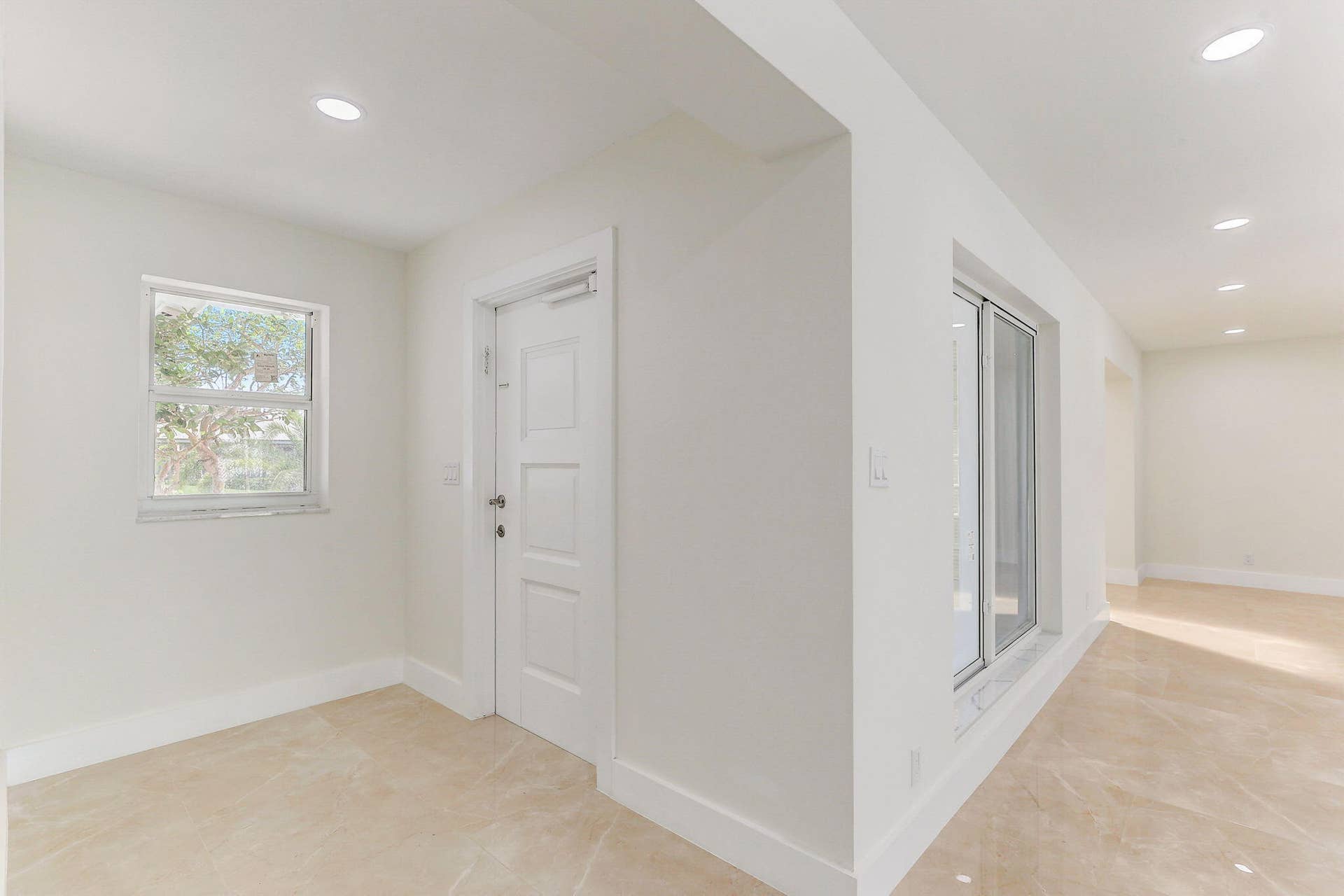 5591 NE 29th Avenue, Fort Lauderdale, FL 33308 NE 29th Ave-011