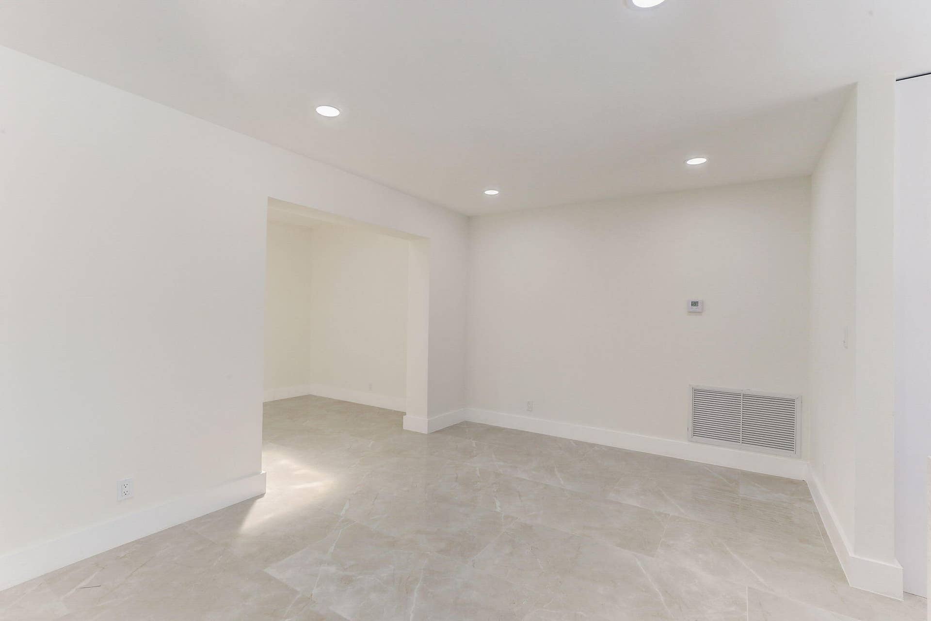 5591 NE 29th Avenue, Fort Lauderdale, FL 33308 NE 29th Ave-055
