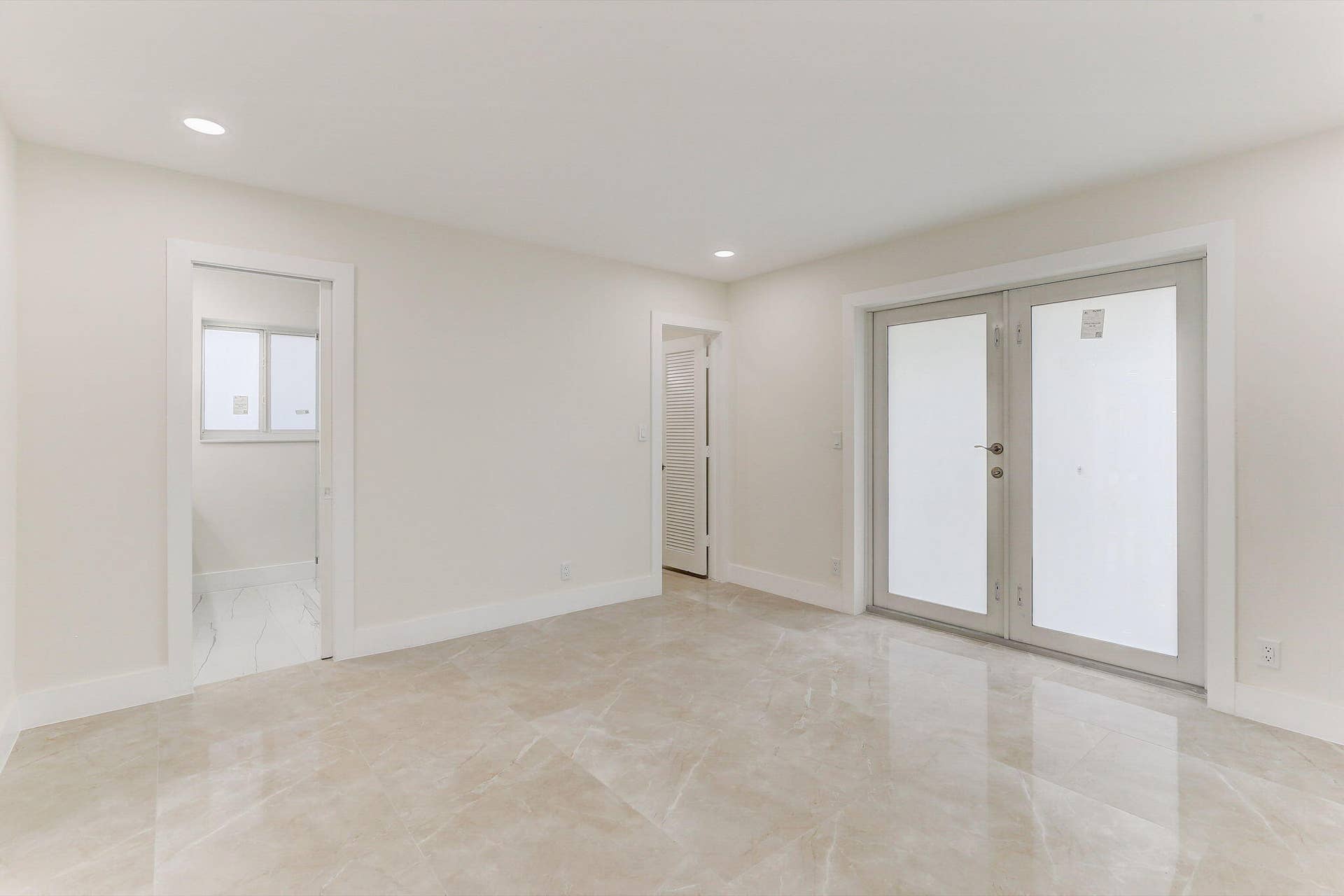 5591 NE 29th Avenue, Fort Lauderdale, FL 33308 NE 29th Ave-033