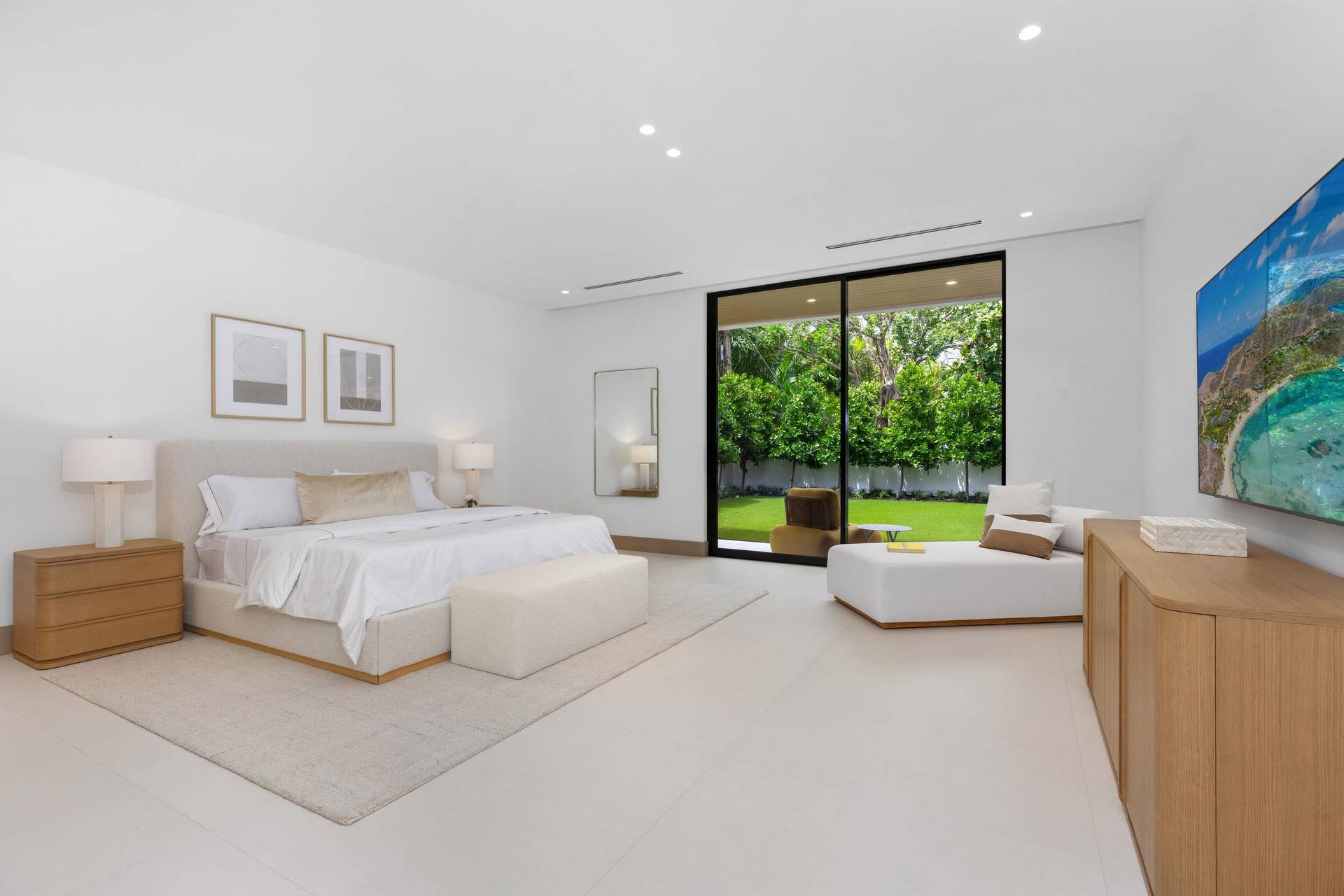 1351 Cocoanut Road, Boca Raton, FL 33432 1ST FLOOR VIP SUITE
