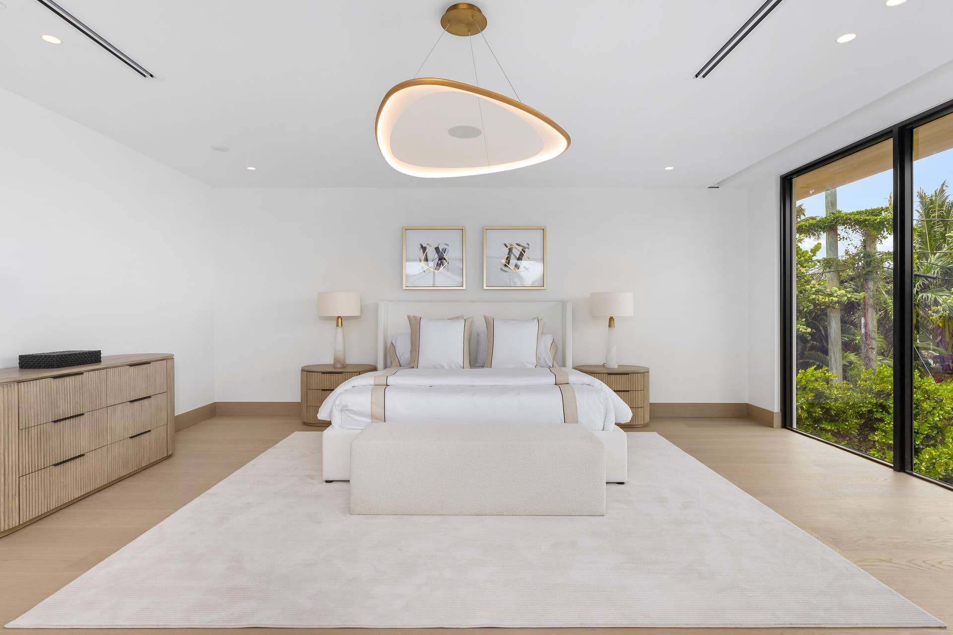 1351 Cocoanut Road, Boca Raton, FL 33432 PRIMARY SUITE