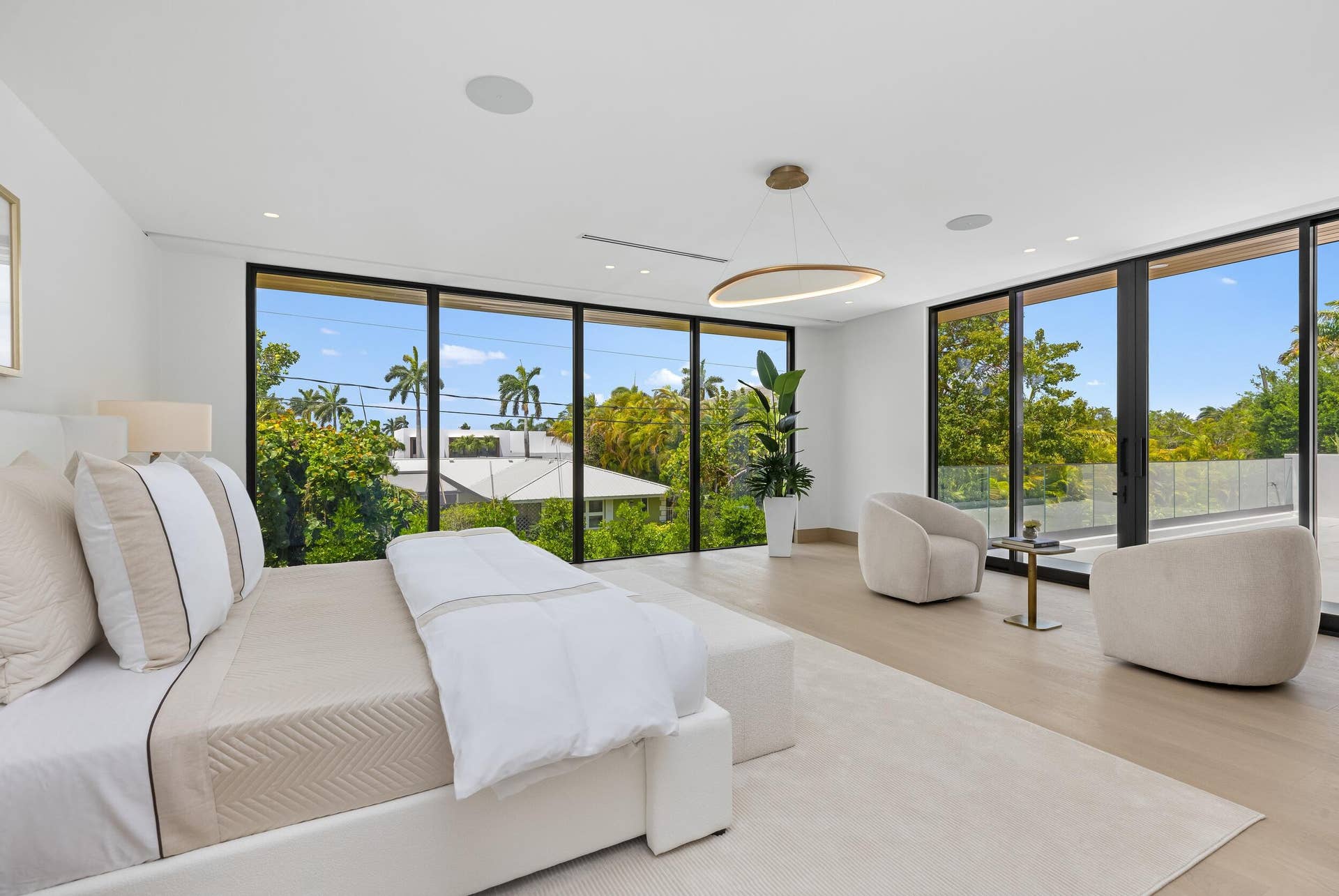 1351 Cocoanut Road, Boca Raton, FL 33432 PRIMARY SUITE