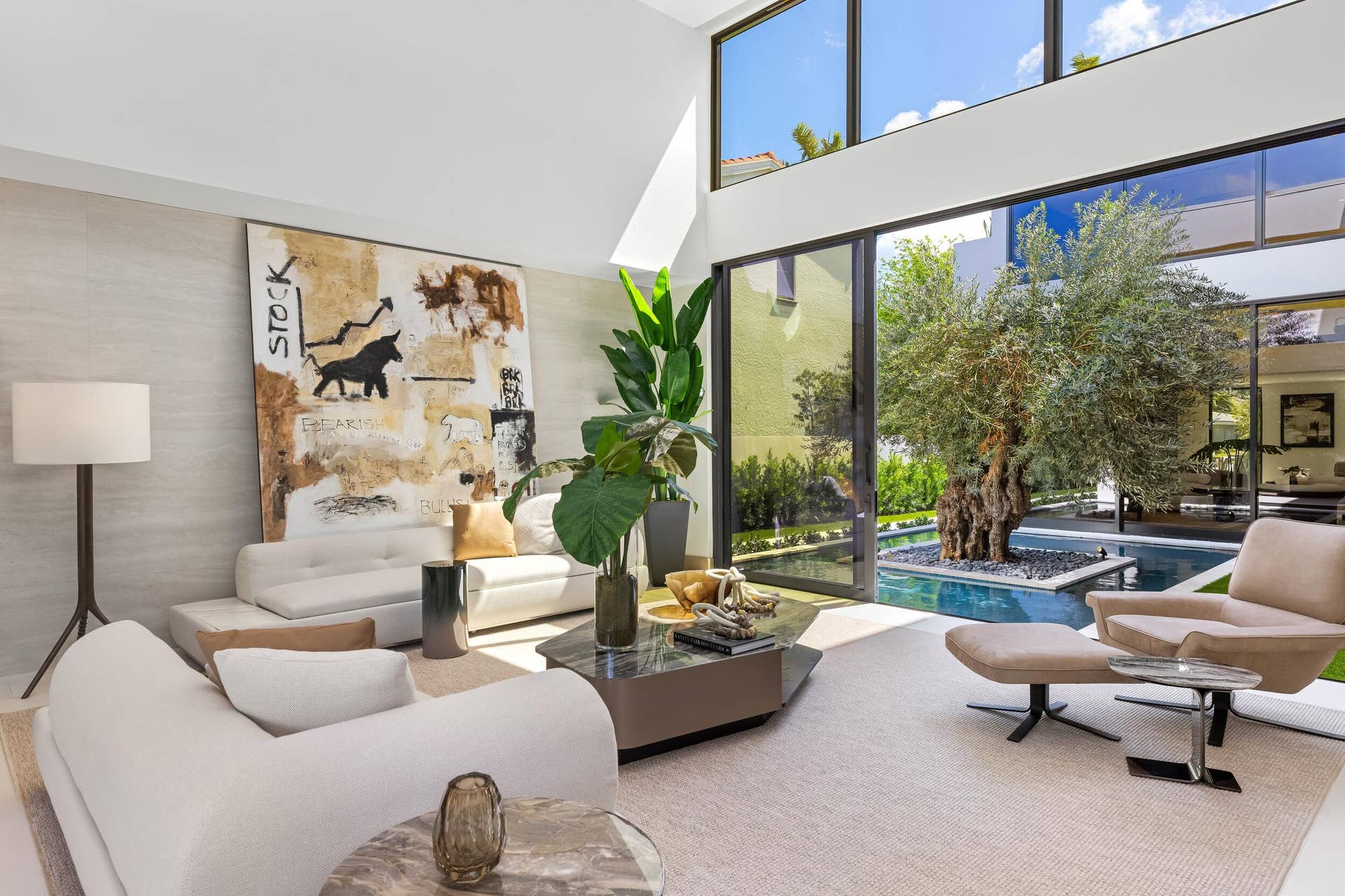 1351 Cocoanut Road, Boca Raton, FL 33432 LIVING ROOM / COURTYARD