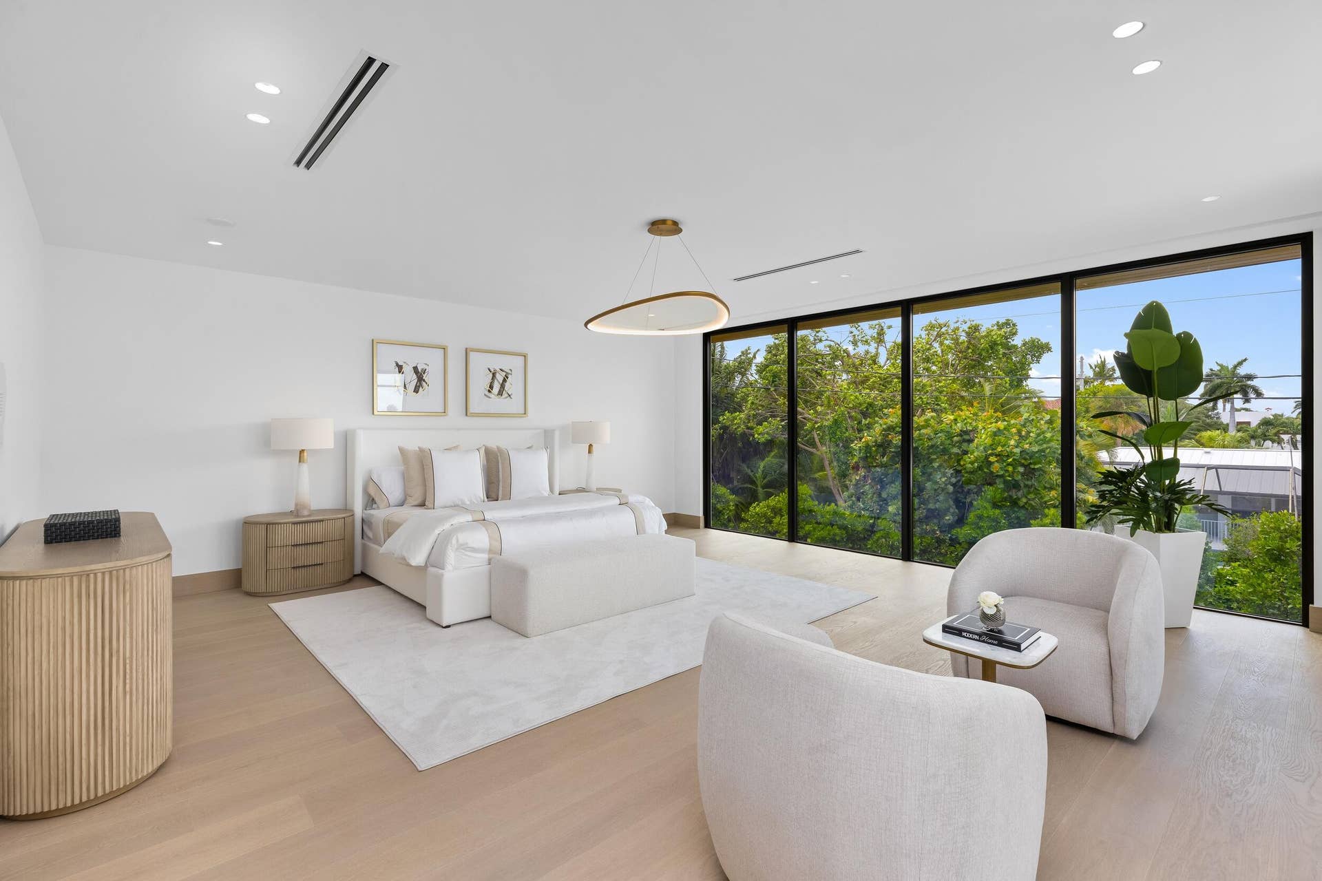 1351 Cocoanut Road, Boca Raton, FL 33432 PRIMARY SUITE