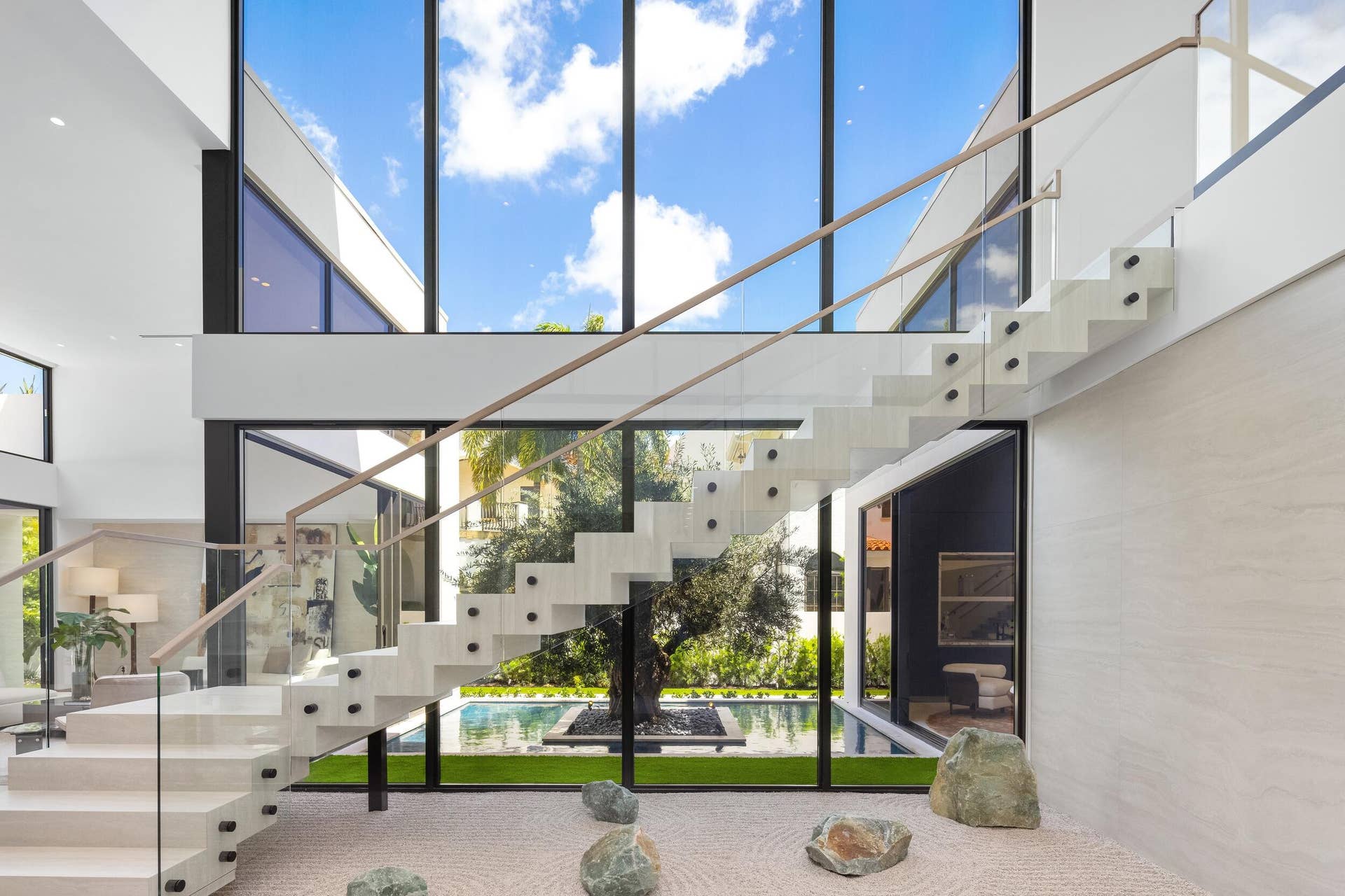 1351 Cocoanut Road, Boca Raton, FL 33432 FLOATING STAIRS