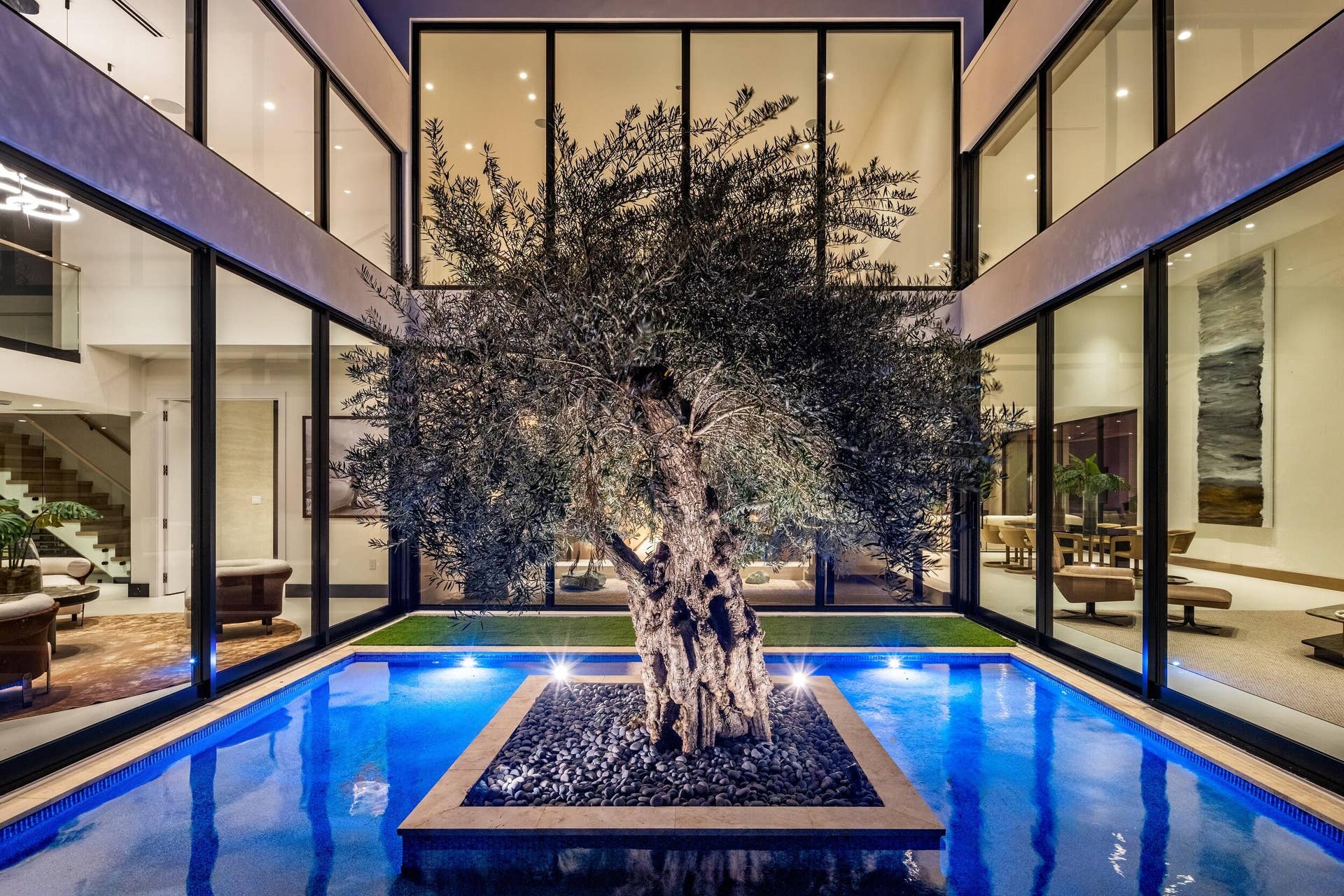 1351 Cocoanut Road, Boca Raton, FL 33432 OLIVE TREE COURTYARD