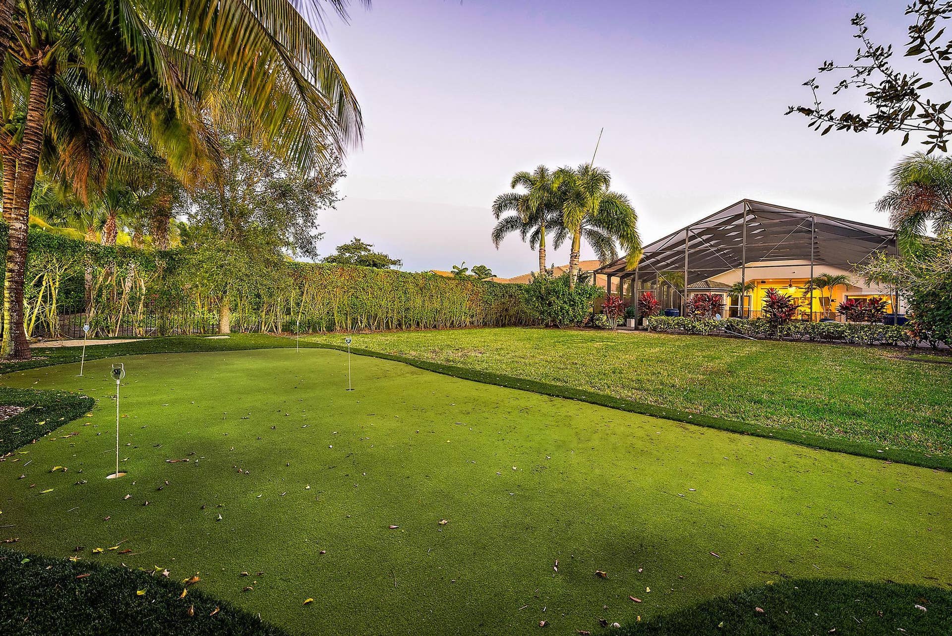 Private putting green