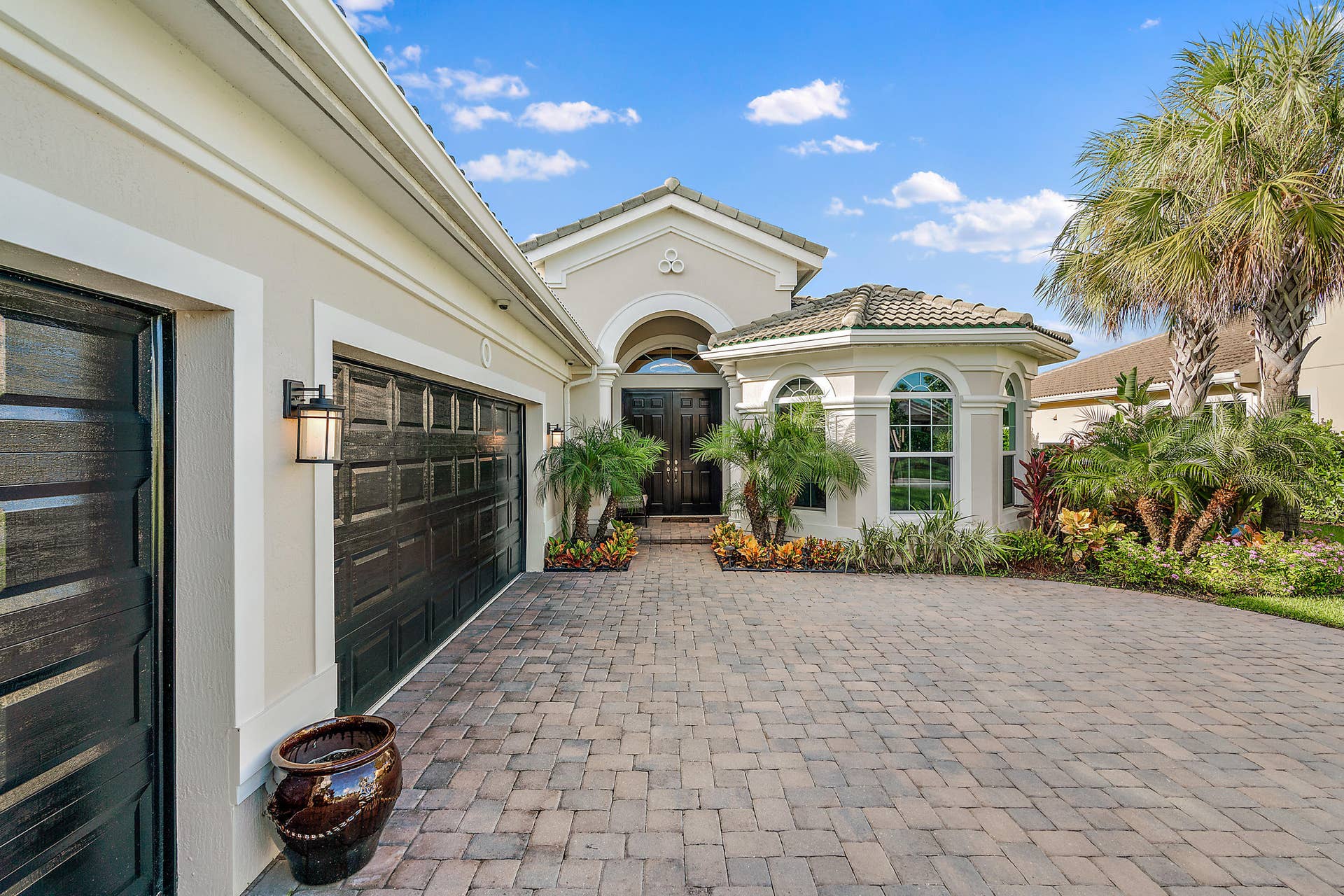 279 Carina Dr