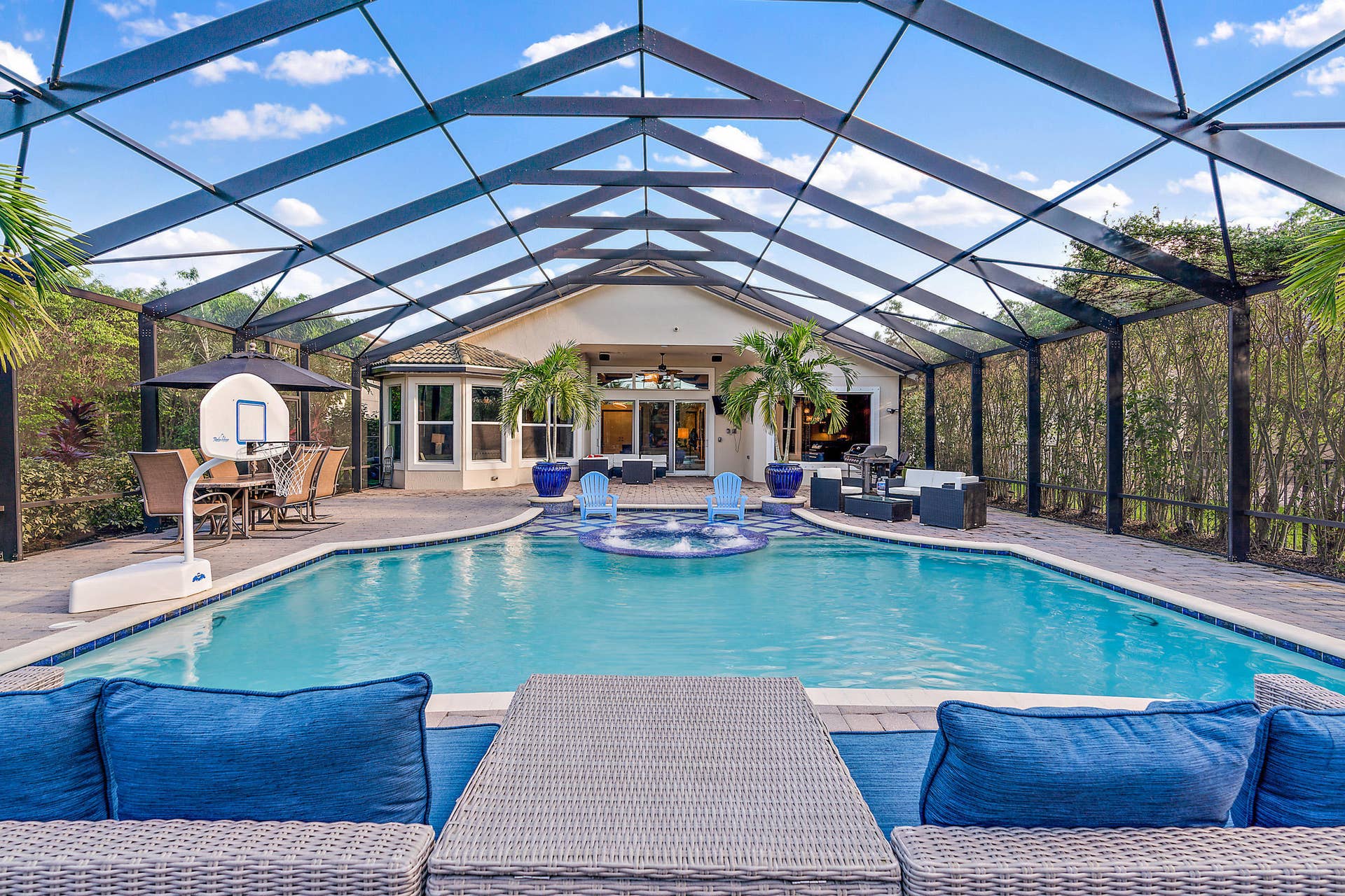 279 Carina Dr