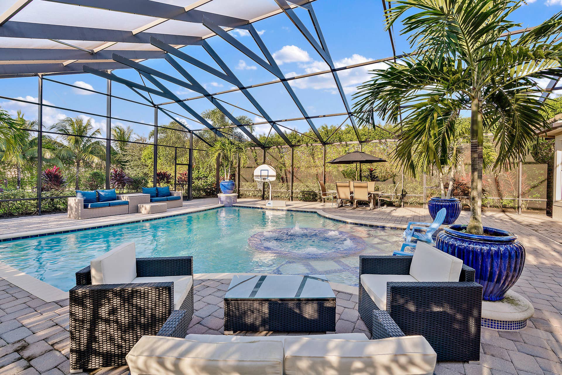 279 Carina Dr
