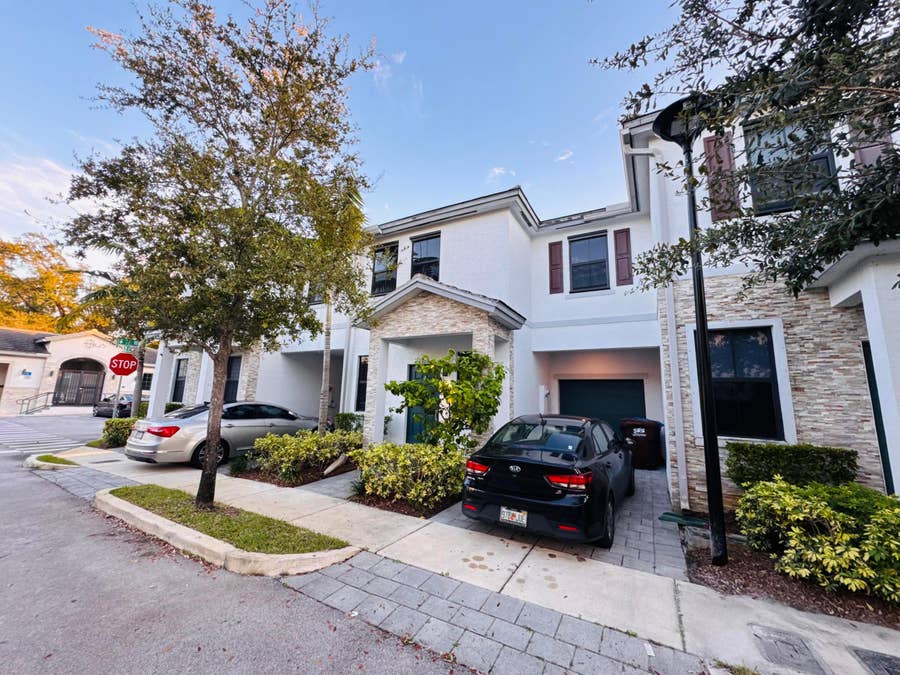 Property photo for 1606 SW 28th Court, Fort Lauderdale, FL