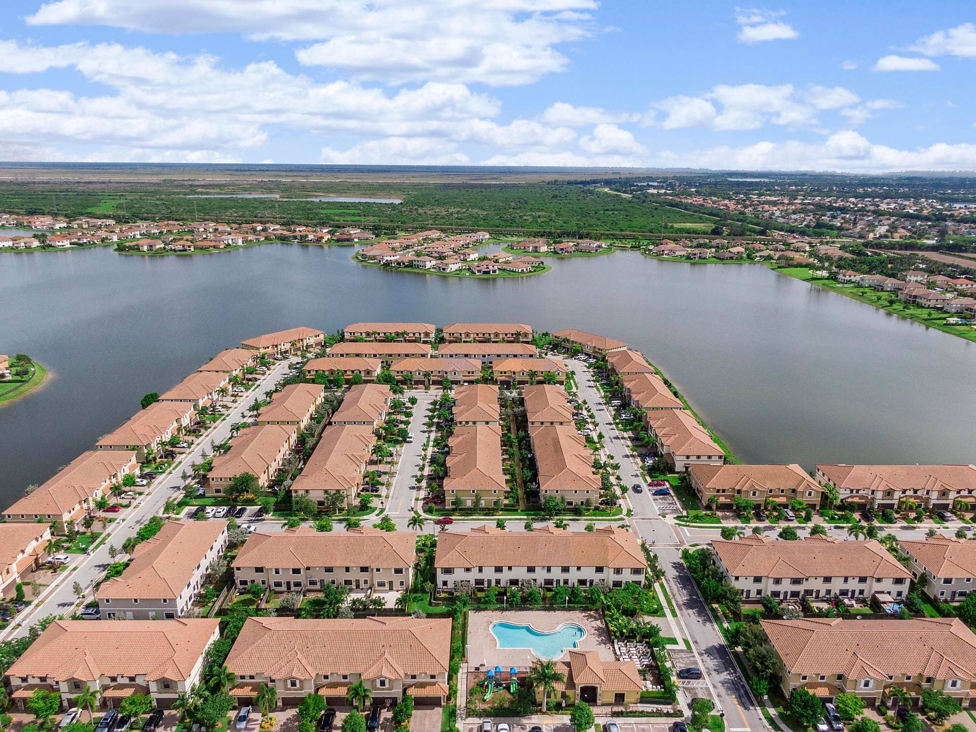 9606 Town Parc Cir N_11