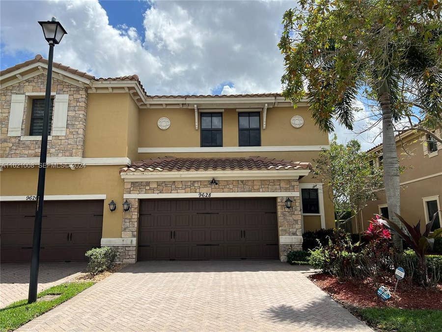 Property photo for 9628 Town Parc Circle S, Parkland, FL