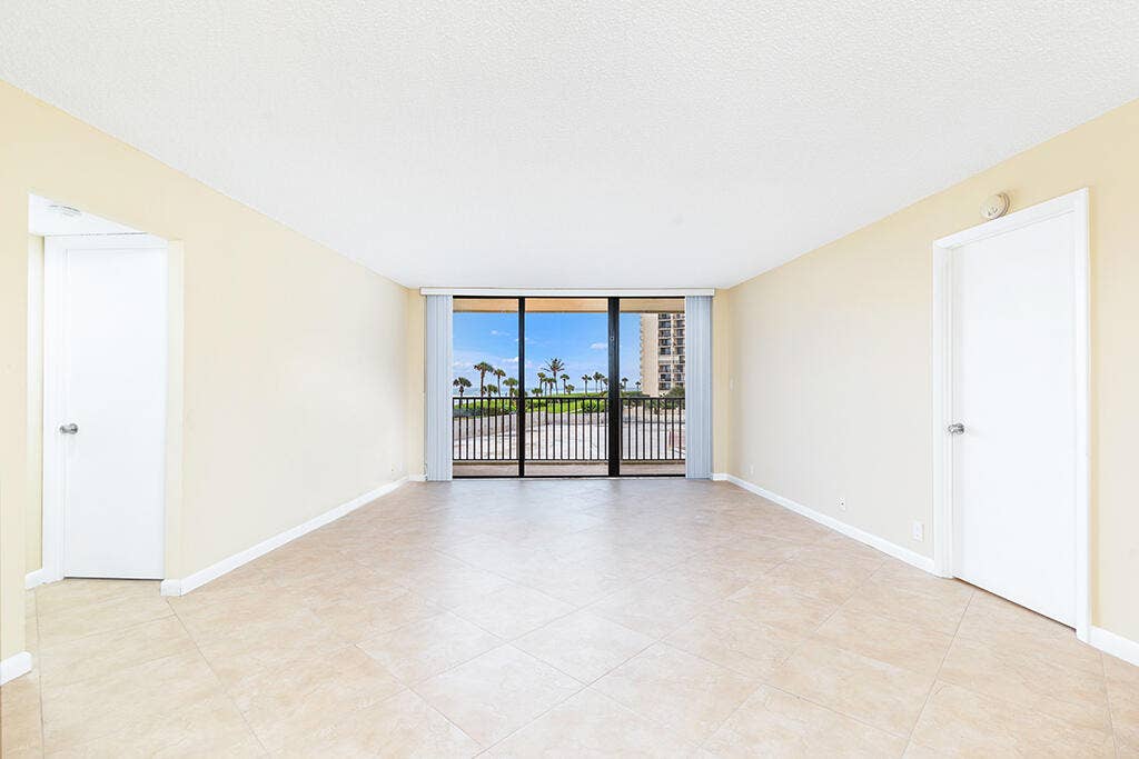 400 Ocean Trail Way, #203, Jupiter, FL 33477 IMG_0332