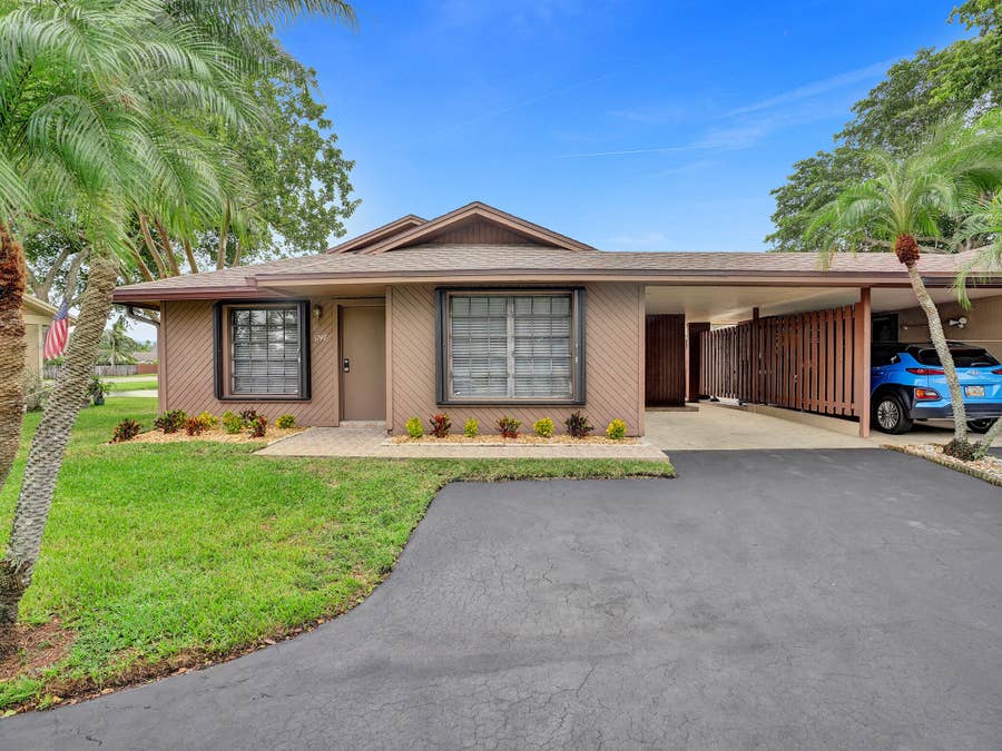 Property photo for 3747 E Valley Green Drive, #76, Davie, FL