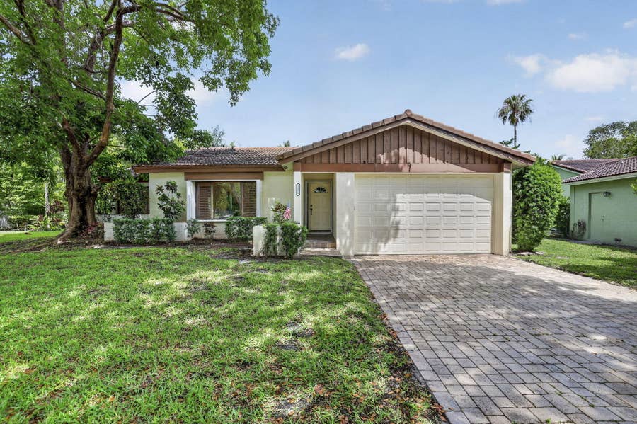 Property photo for 2551 NW 98th Terrace, Coral Springs, FL