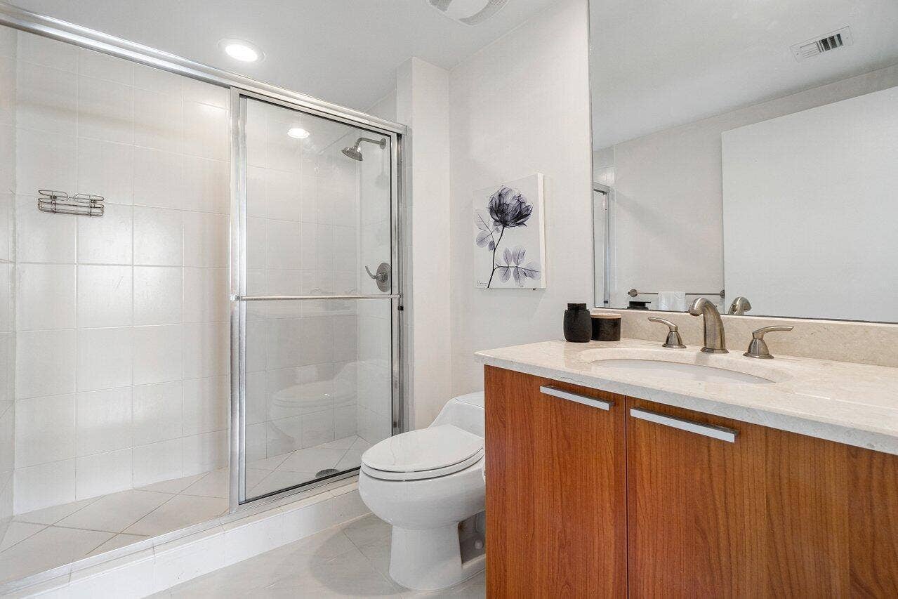 Guest Bath #1
