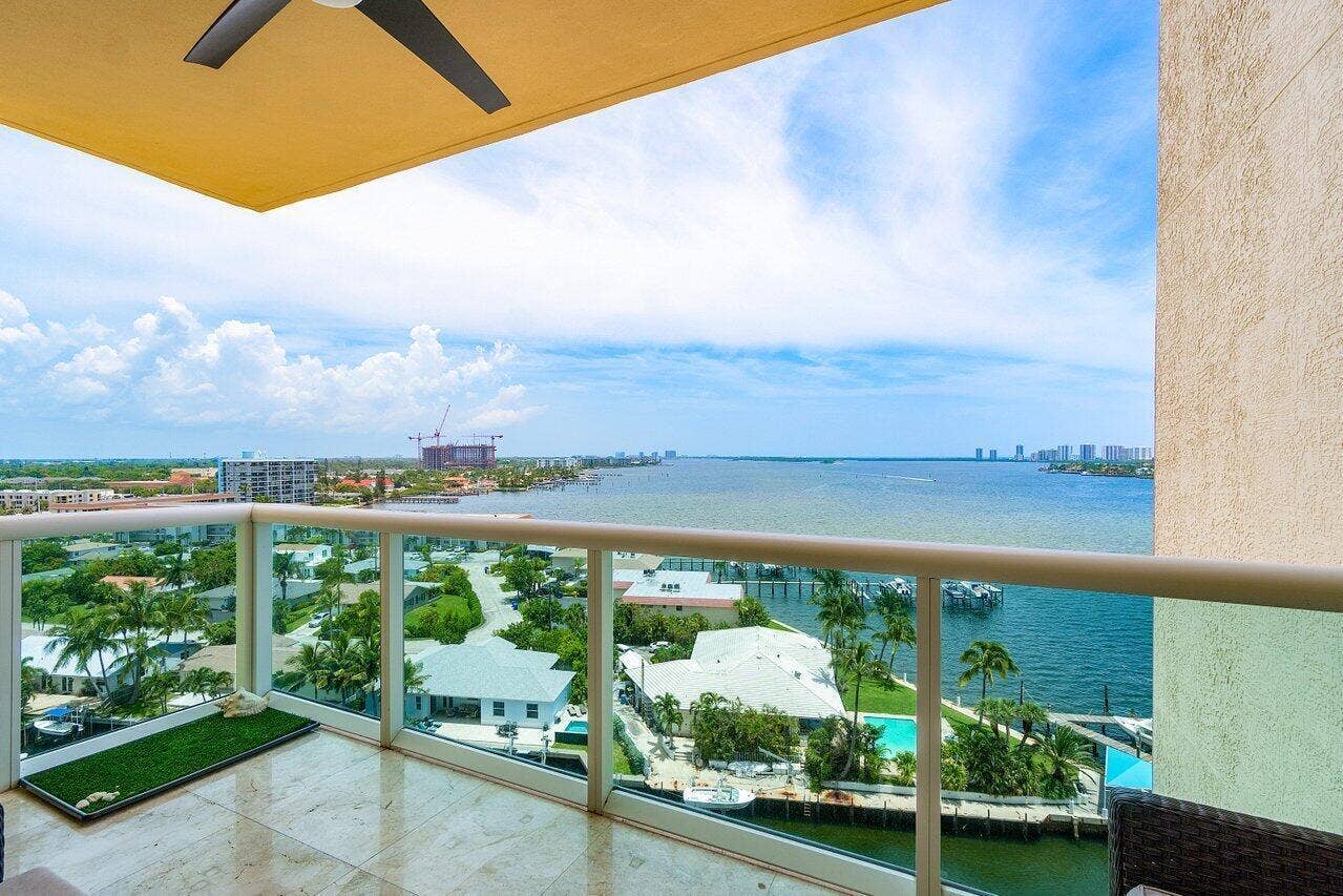 Panoramic Water Views
