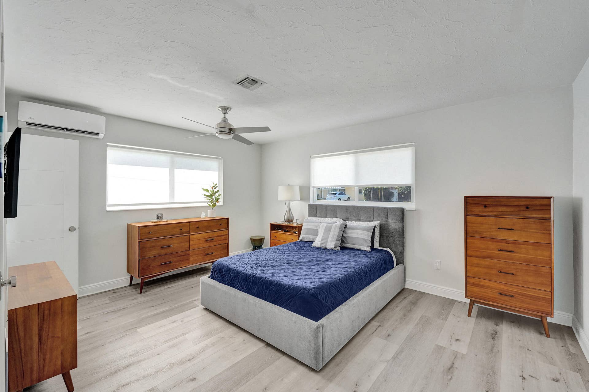381 SE 3rd Street, Pompano Beach, FL 33060 Primary bedroom