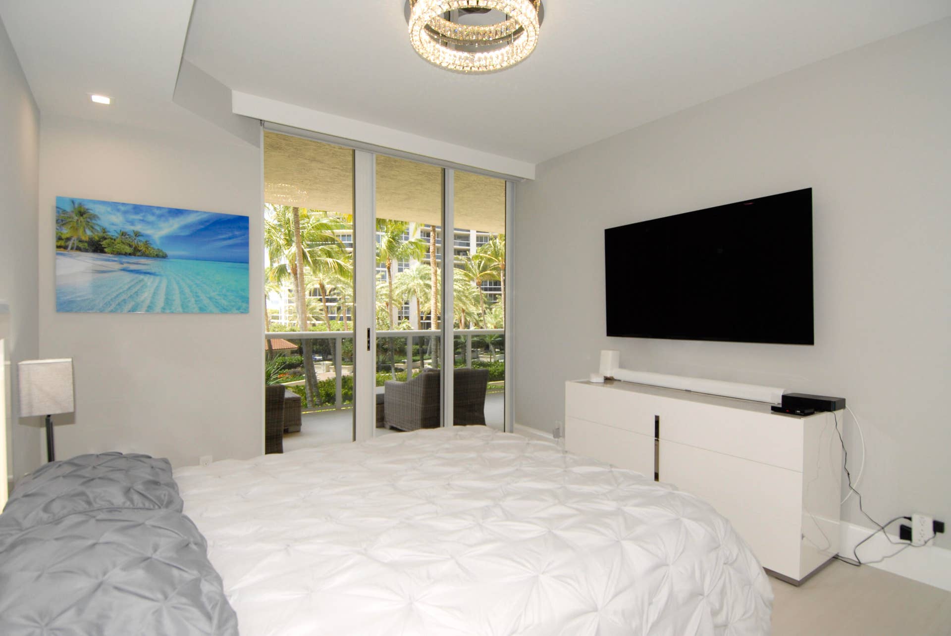 Guest bedroom