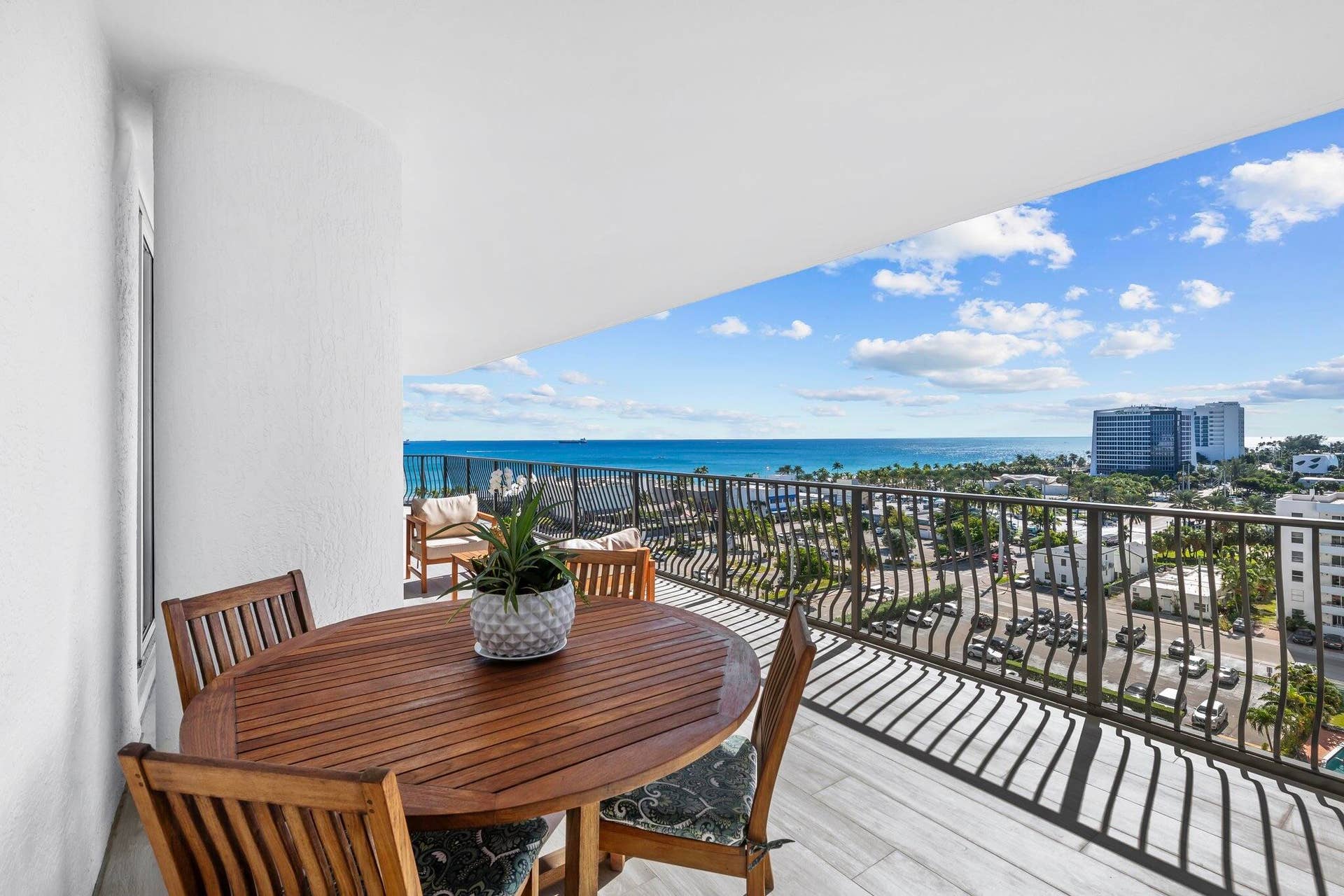 100 S Birch Road, #1004, Fort Lauderdale, FL 33316 5-web-or-mls-DSC_6384 2