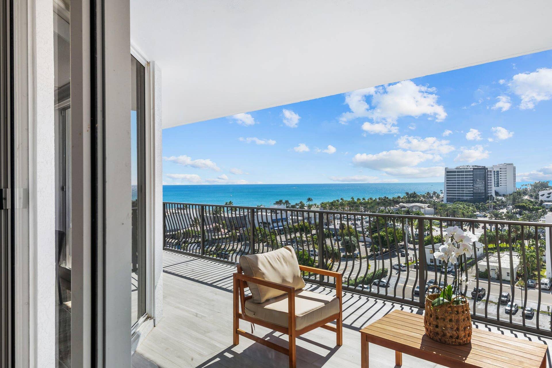 100 S Birch Road, #1004, Fort Lauderdale, FL 33316 8-web-or-mls-DSC_6422