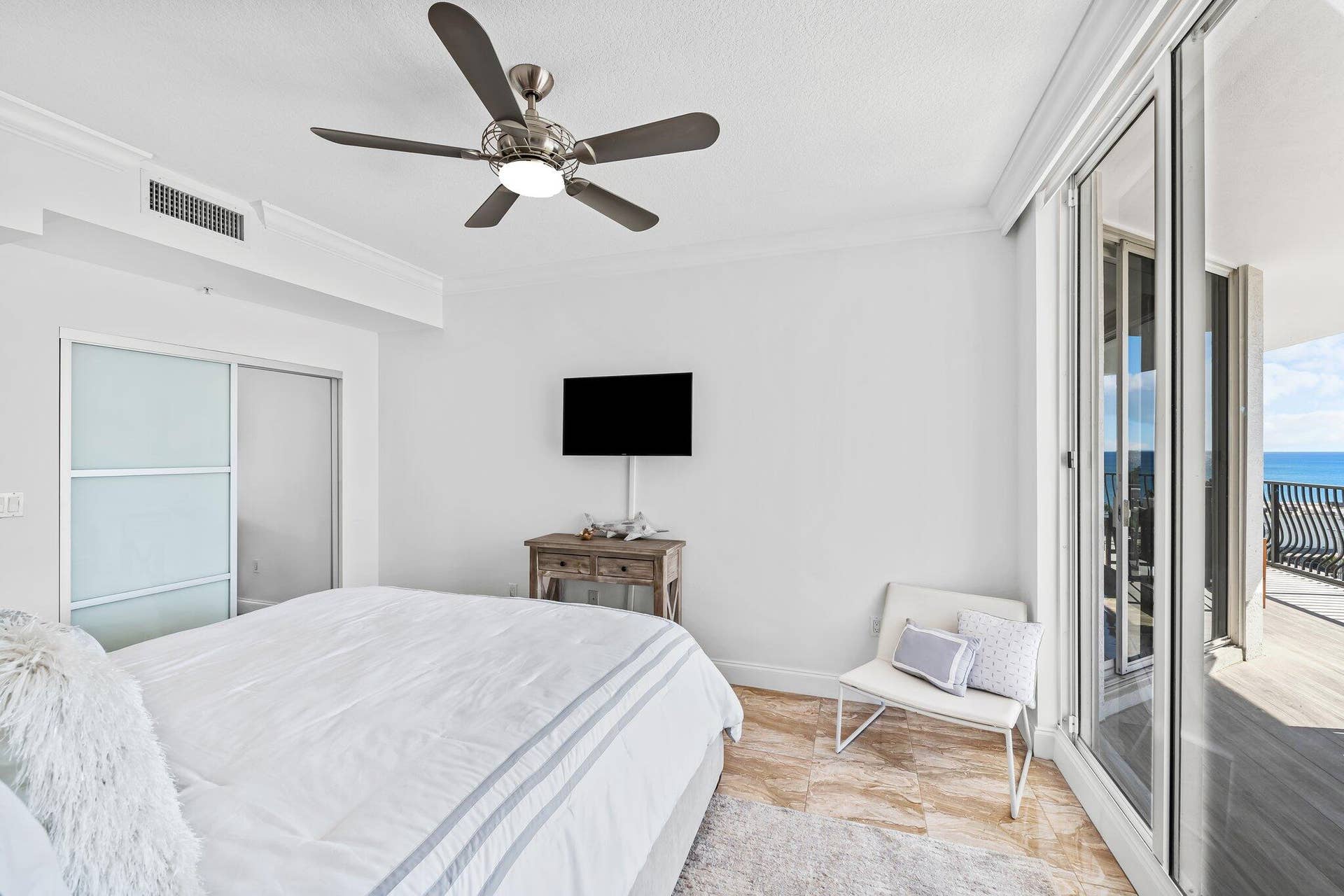 100 S Birch Road, #1004, Fort Lauderdale, FL 33316 9-web-or-mls-DSC_6427
