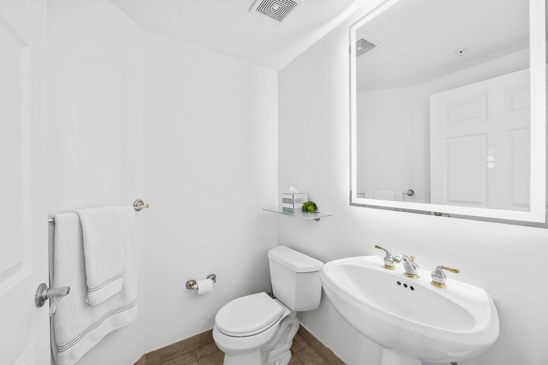 100 S Birch Road, #1004, Fort Lauderdale, FL 33316 13-web-or-mls-DSC_6445