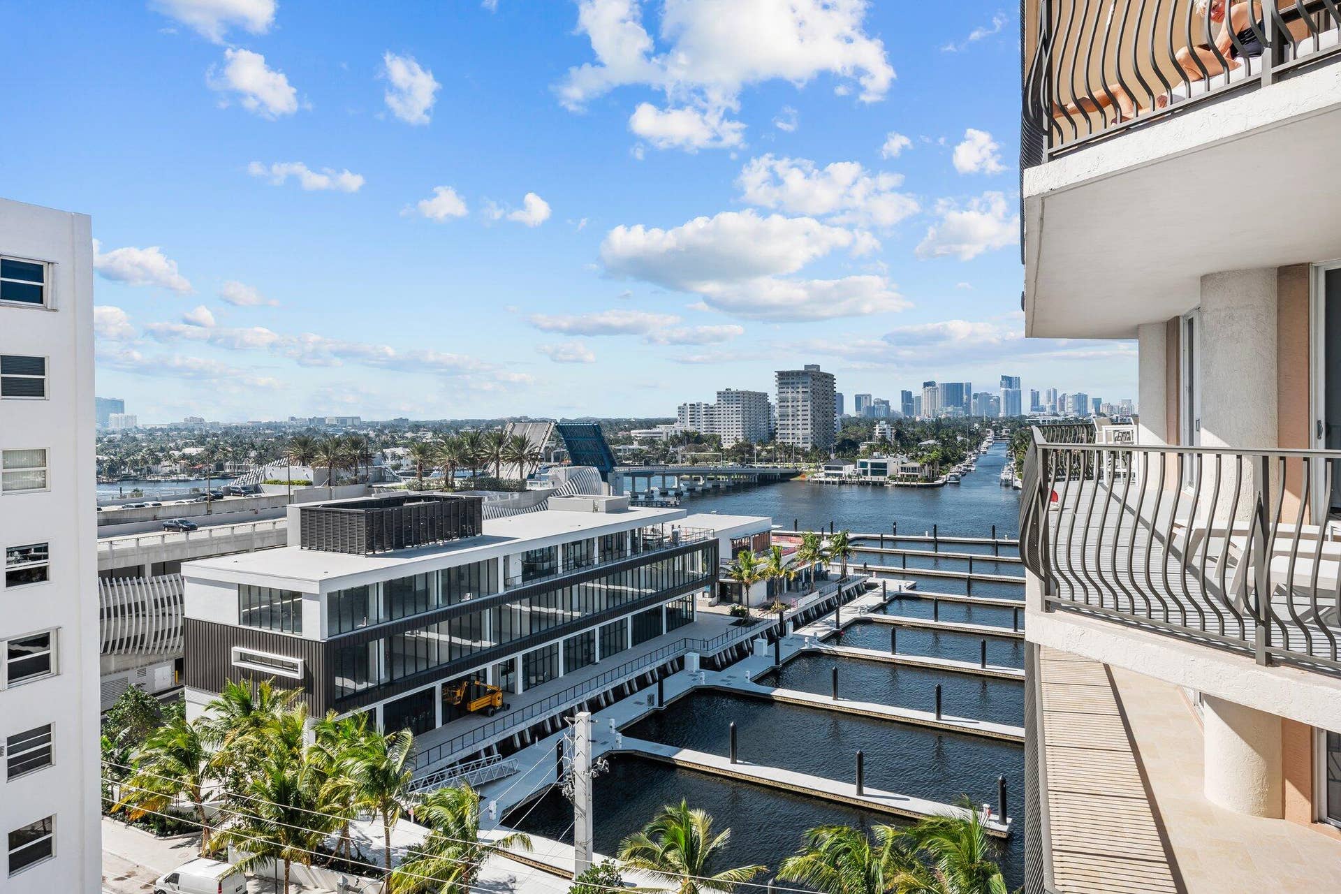 100 S Birch Road, #1004, Fort Lauderdale, FL 33316 26-web-or-mls-DSC_6545