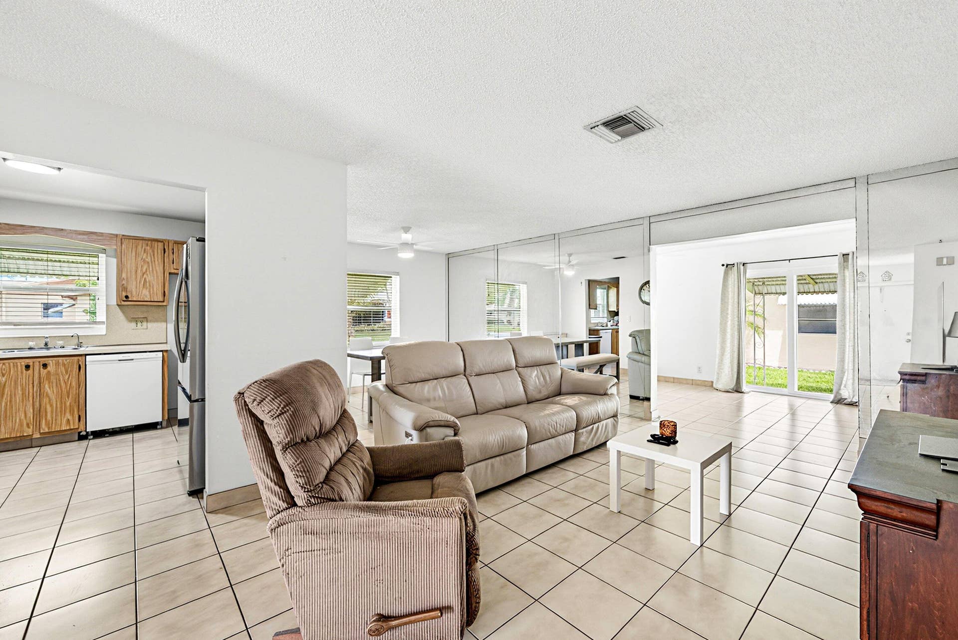 014-6061StanleyLane-DelrayBeach-FL-33484