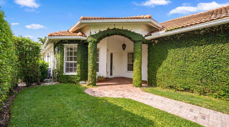 Property photo for 2920 Twin Oaks Way, Wellington, FL