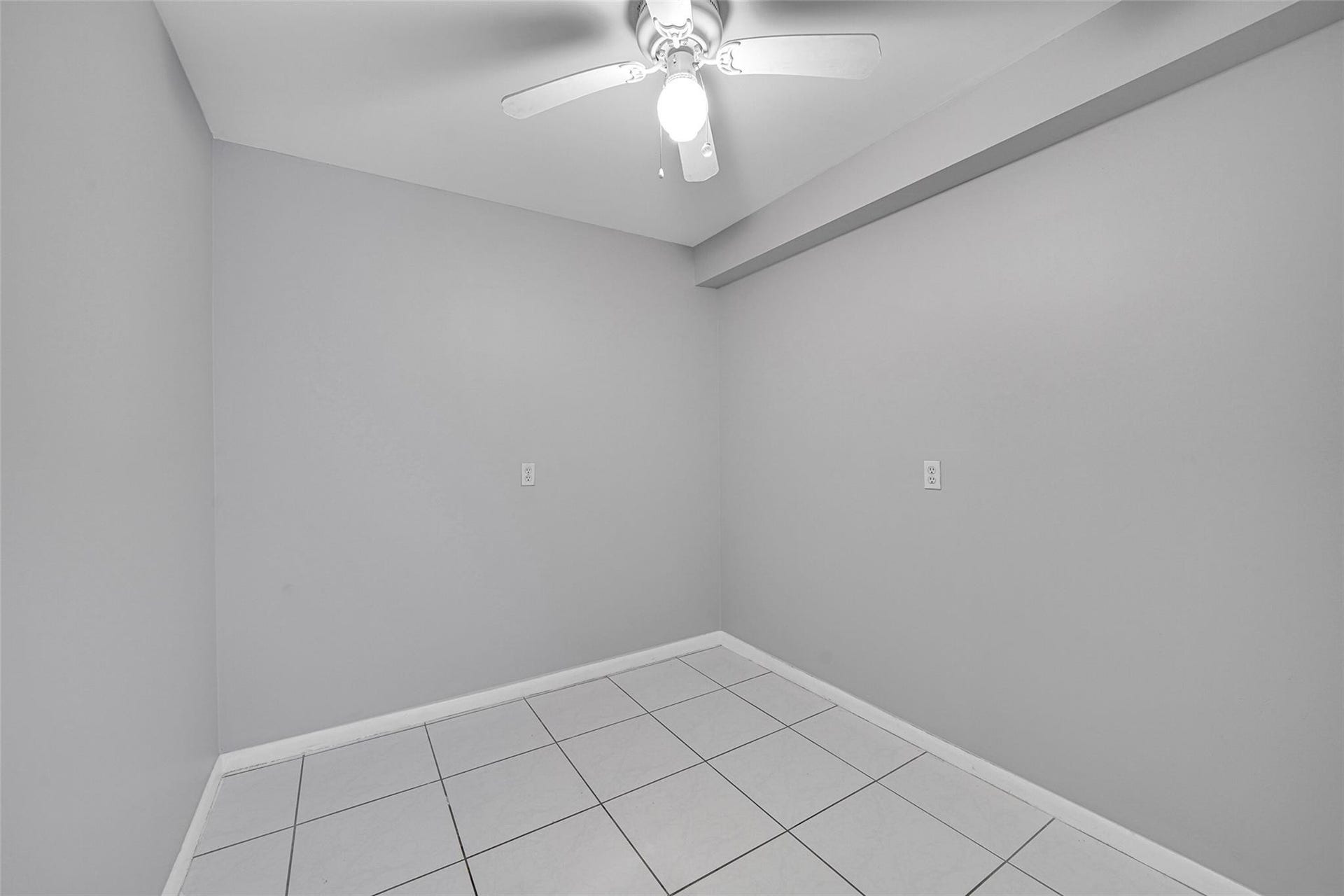 1713 Whitehall Drive, #103, Davie, Davie, FL 33324 Photo 28