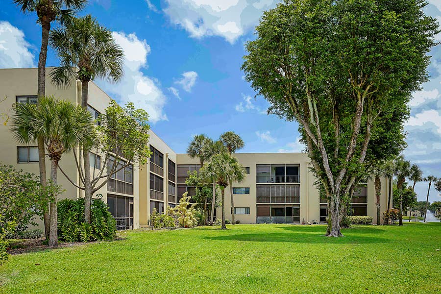 Property photo for 5160 Las Verdes Circle, #117, Delray Beach, FL