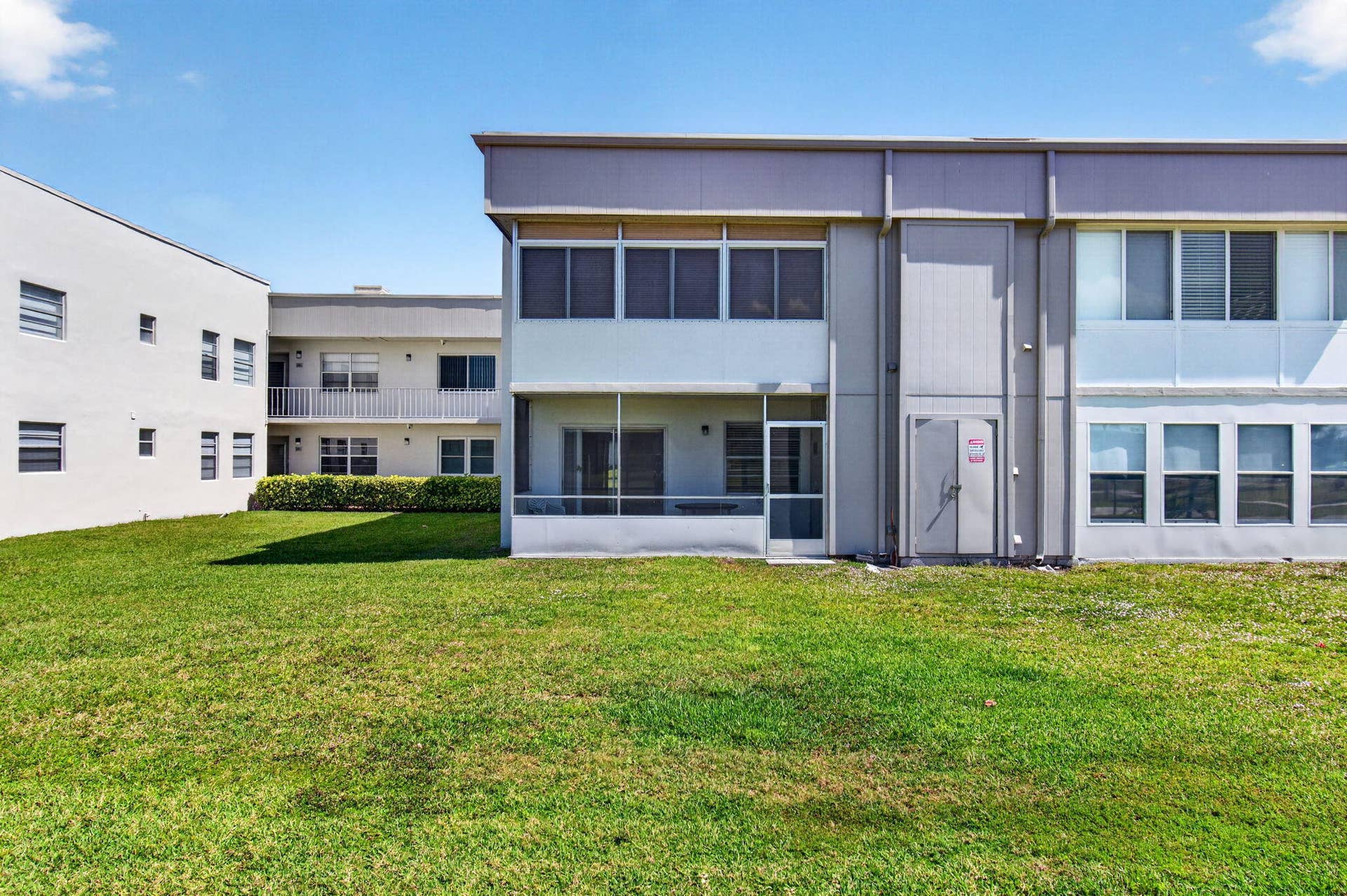 167 Normandy, #D, Delray Beach, FL 33484 1st Floor Condo on Golf Course