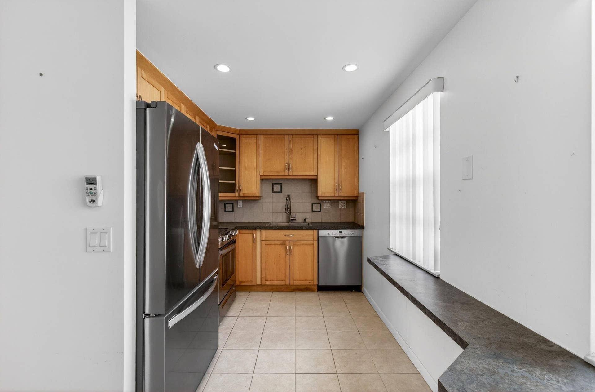 167 Normandy, #D, Delray Beach, FL 33484 Extending Counter Seating in Kitchen Area