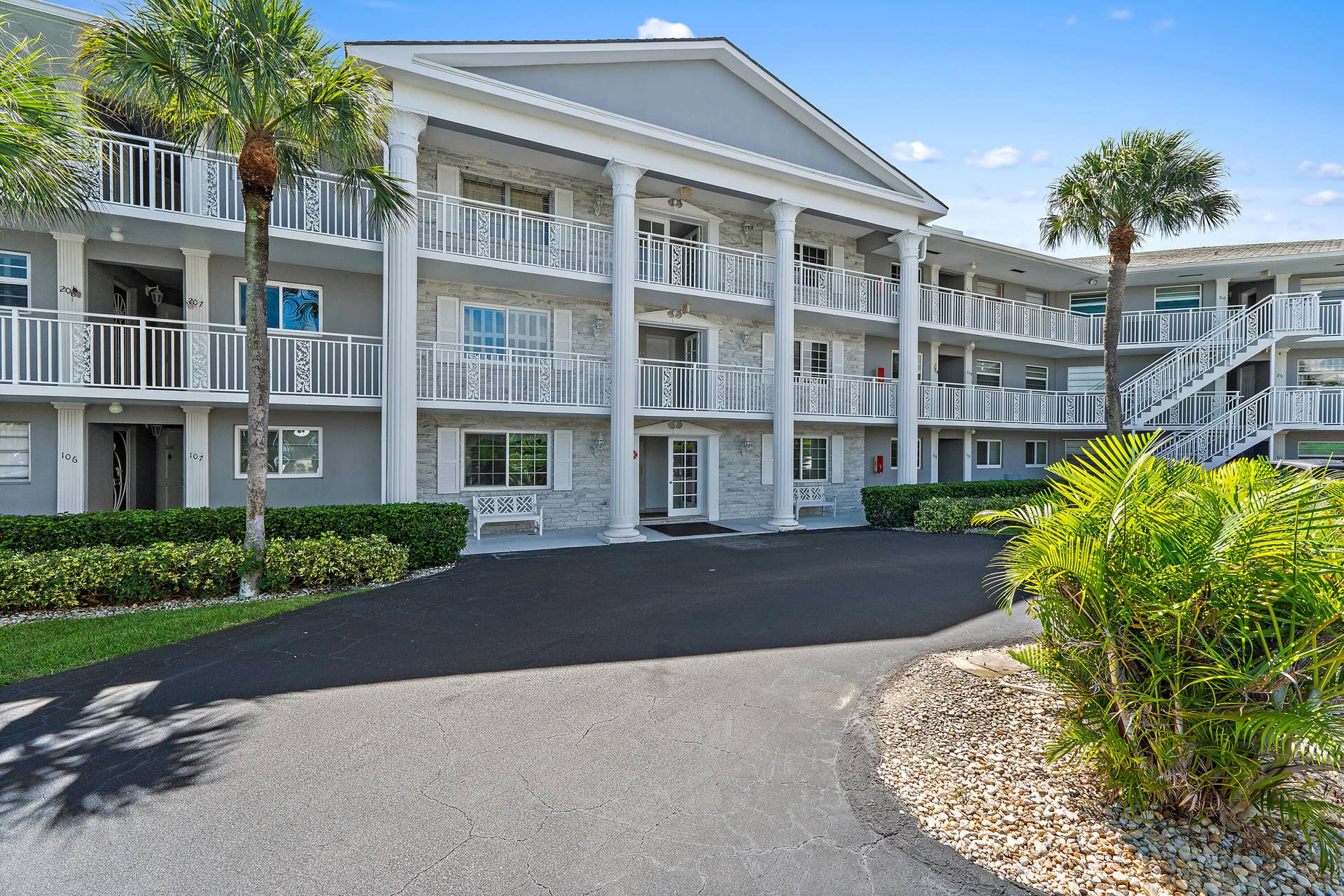 002-50CelestialWay-310-JunoBeach-FL-3340