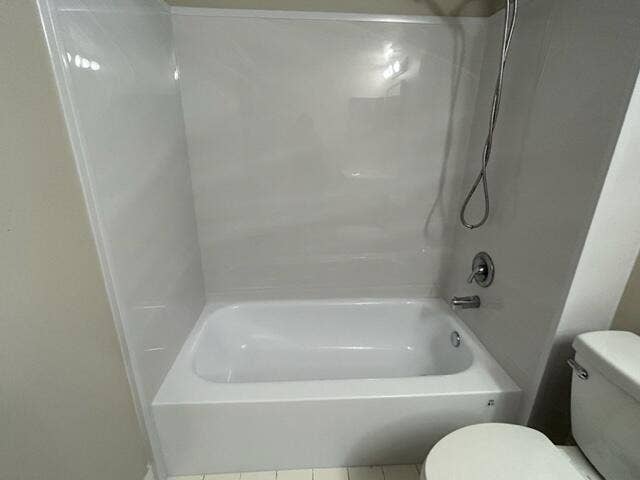 741 N Pine Island Road, #303, Plantation, Plantation, FL 33324 new guest bath fitter