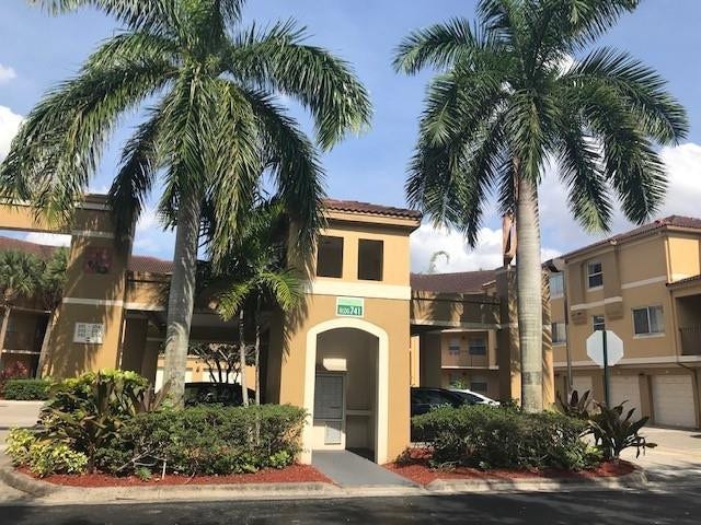 741 N Pine Island Road, #303, Plantation, Plantation, FL 33324 Photo 2