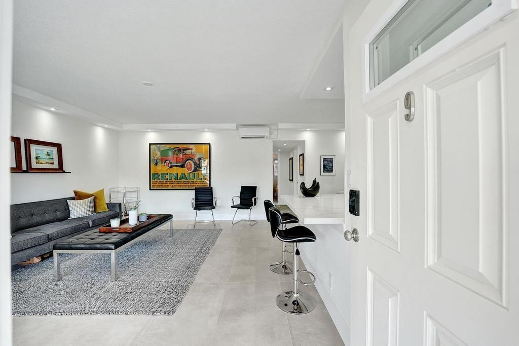 2866 NE 30th Street, #9, Fort Lauderdale, FL 33306 Photo 7