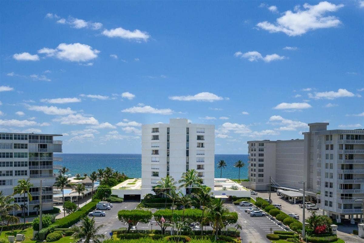 3560 S Ocean Boulevard, #301, South Palm Beach, FL 33480 01-DSC_2393-Edit