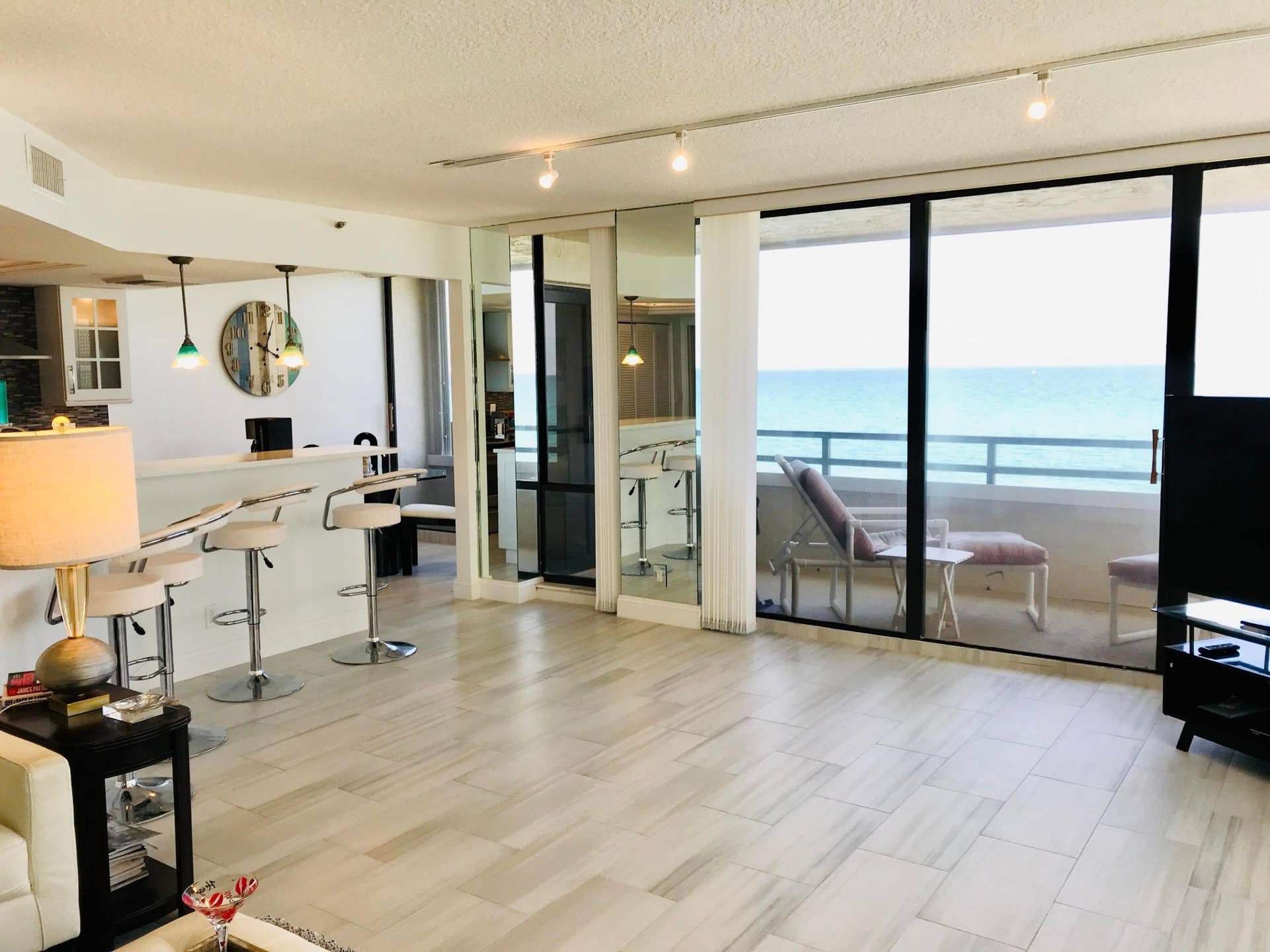 3560 S Ocean Boulevard, #301, South Palm Beach, FL 33480 IMG_4782