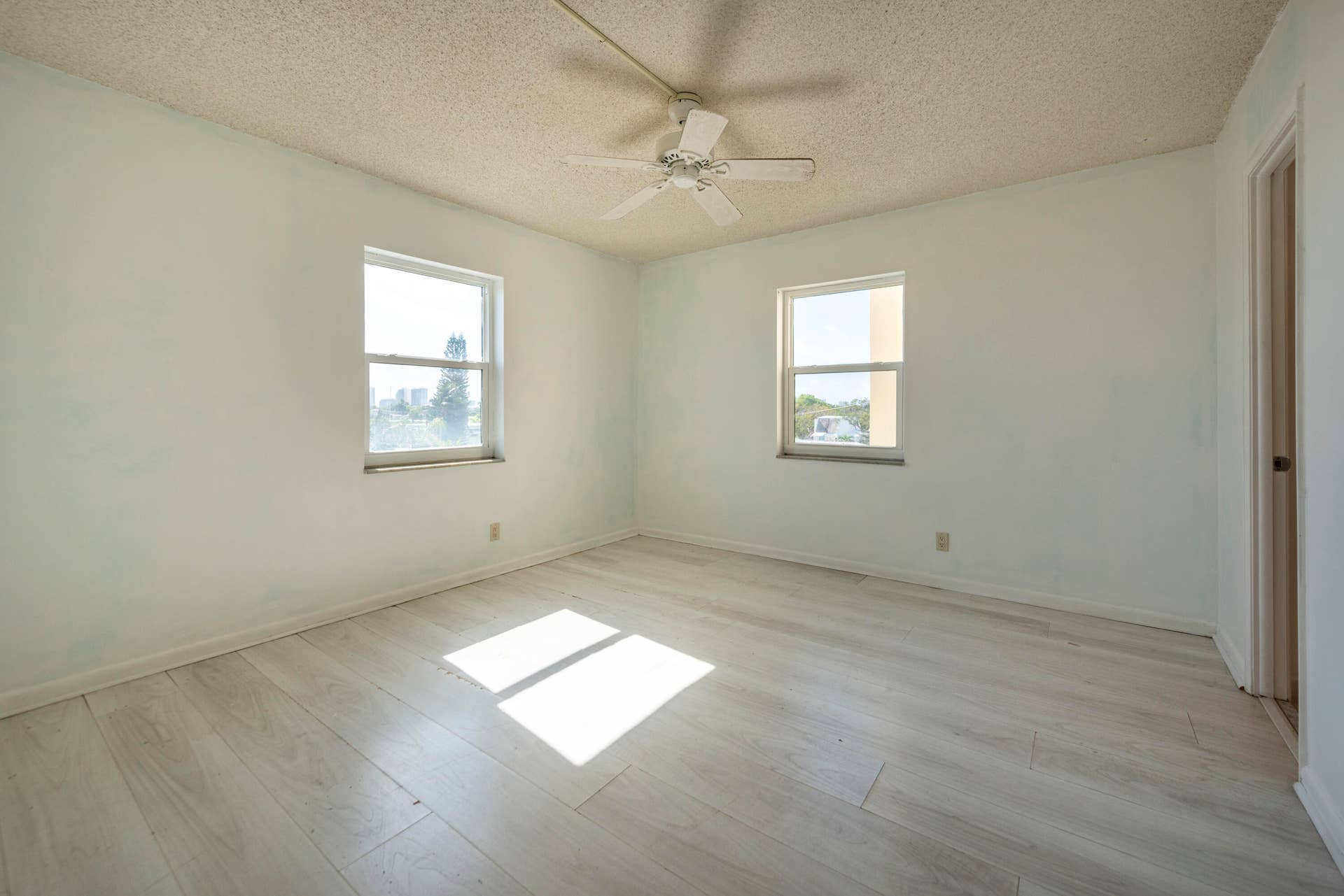 900 NE 18th Avenue, #408, Fort Lauderdale, FL 33304 Master Bedroom