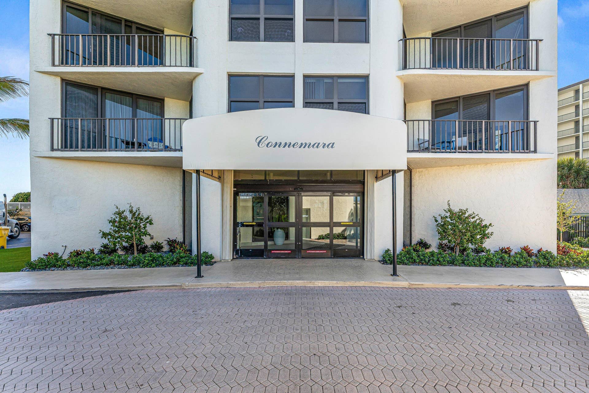 5420 N Ocean Drive, #1703, Singer Island, FL 33404 3 Building Entrance