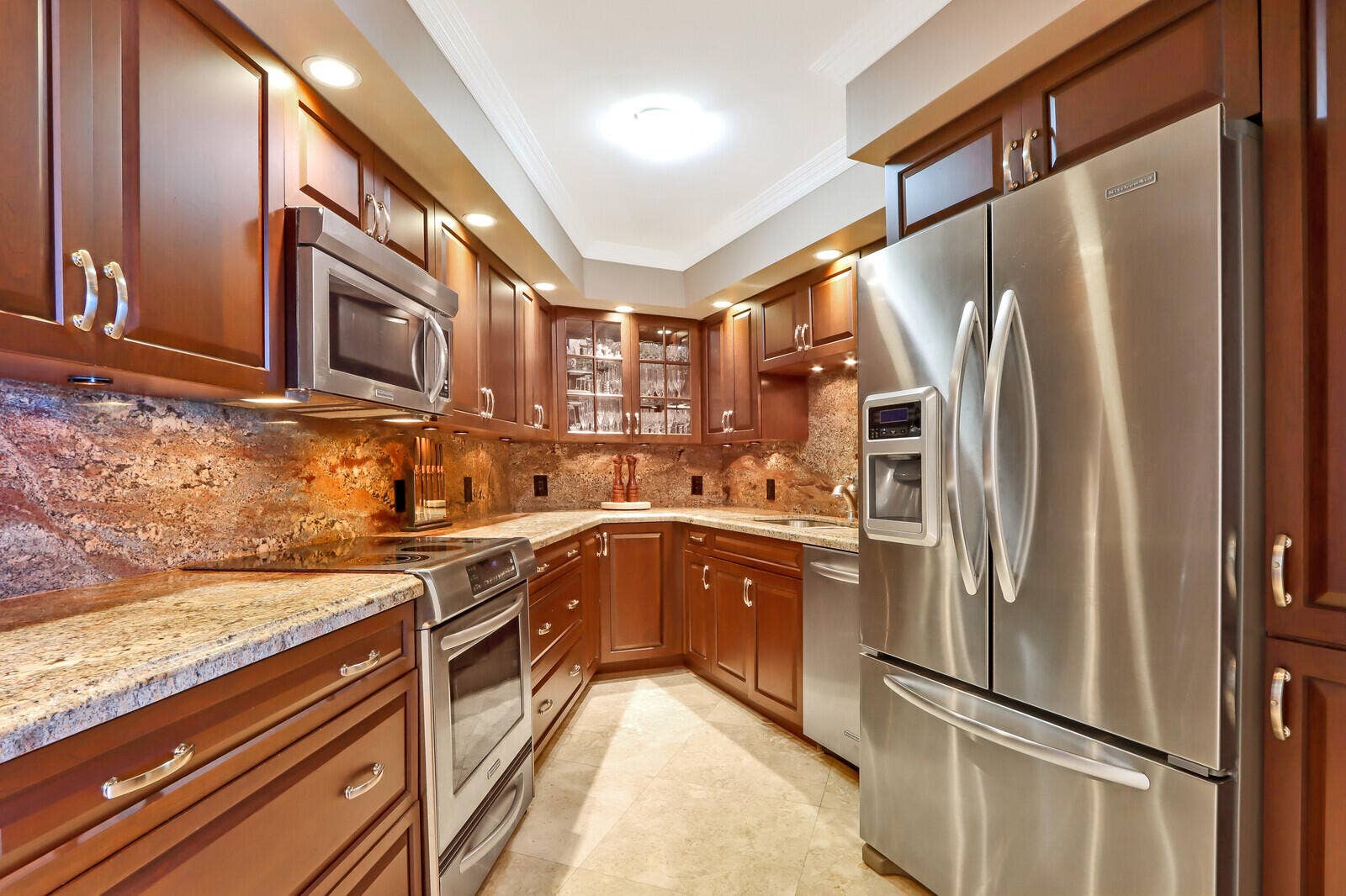 5420 N Ocean Drive, #1703, Singer Island, FL 33404 Remodeled Kitchen