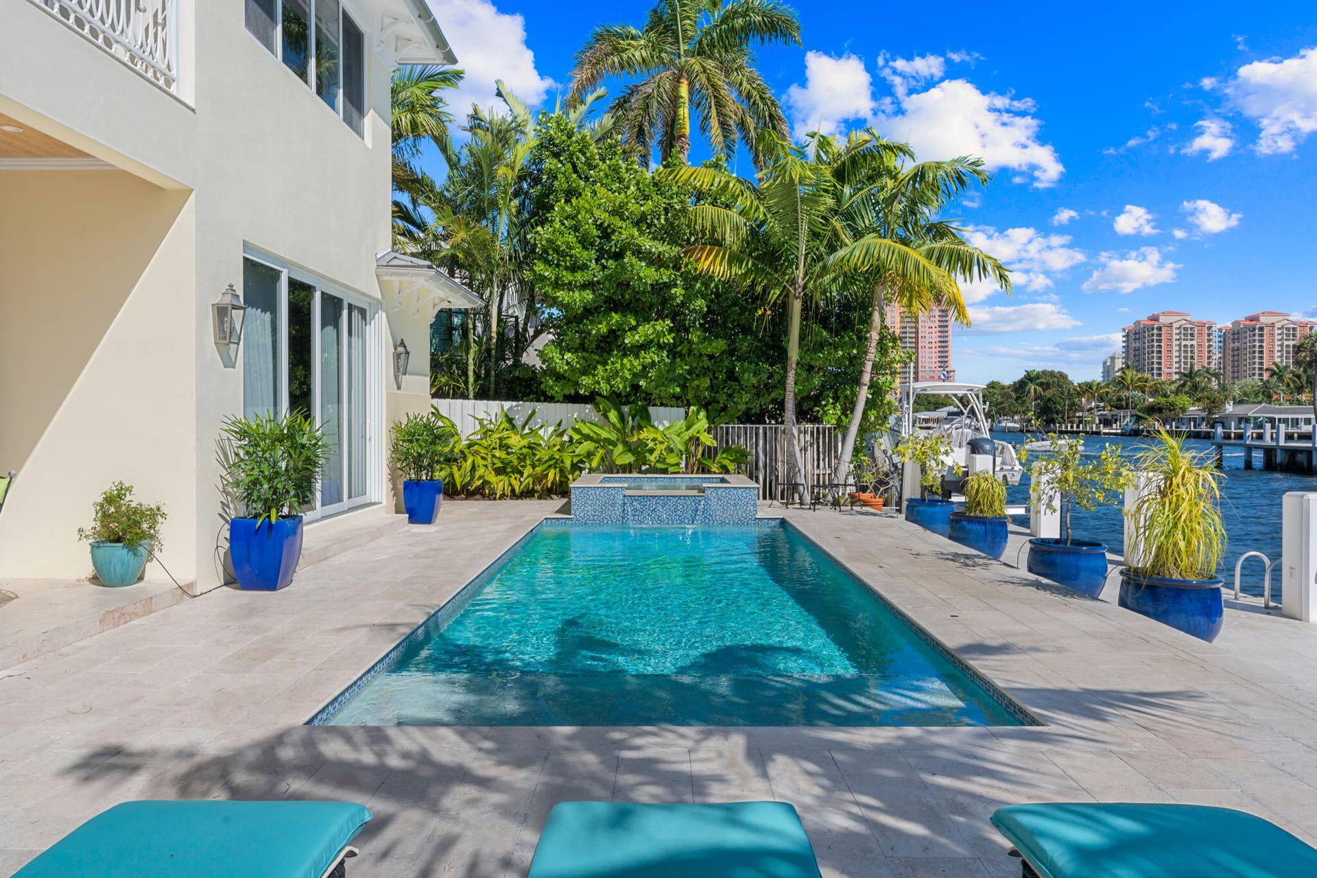 2870 NE 24th Place, Fort Lauderdale, FL 33305 117-web-or-mls-2870 NE 24th Pl Fort Laud
