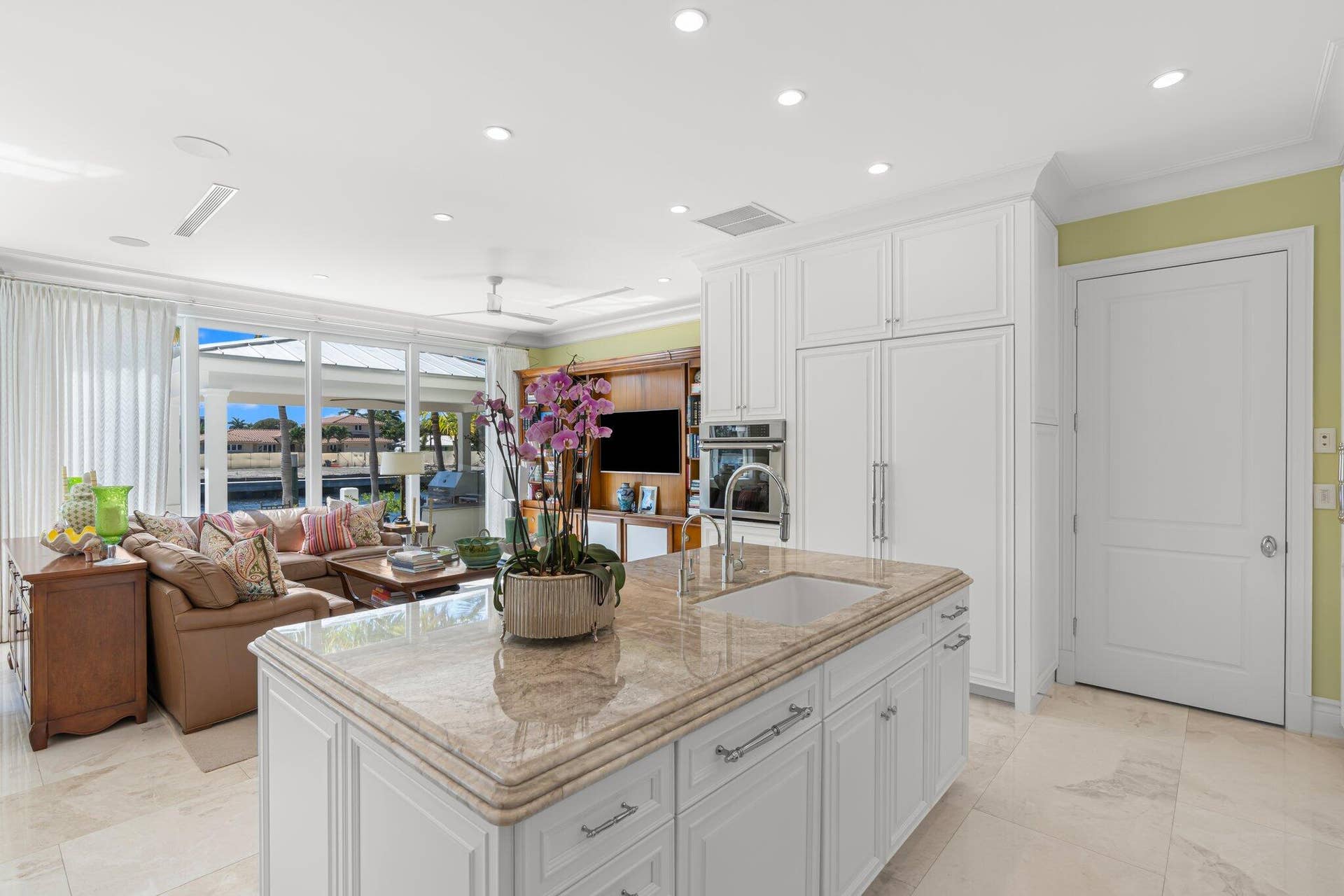 2870 NE 24th Place, Fort Lauderdale, FL 33305 29-web-or-mls-2870 NE 24th Pl Fort Laude